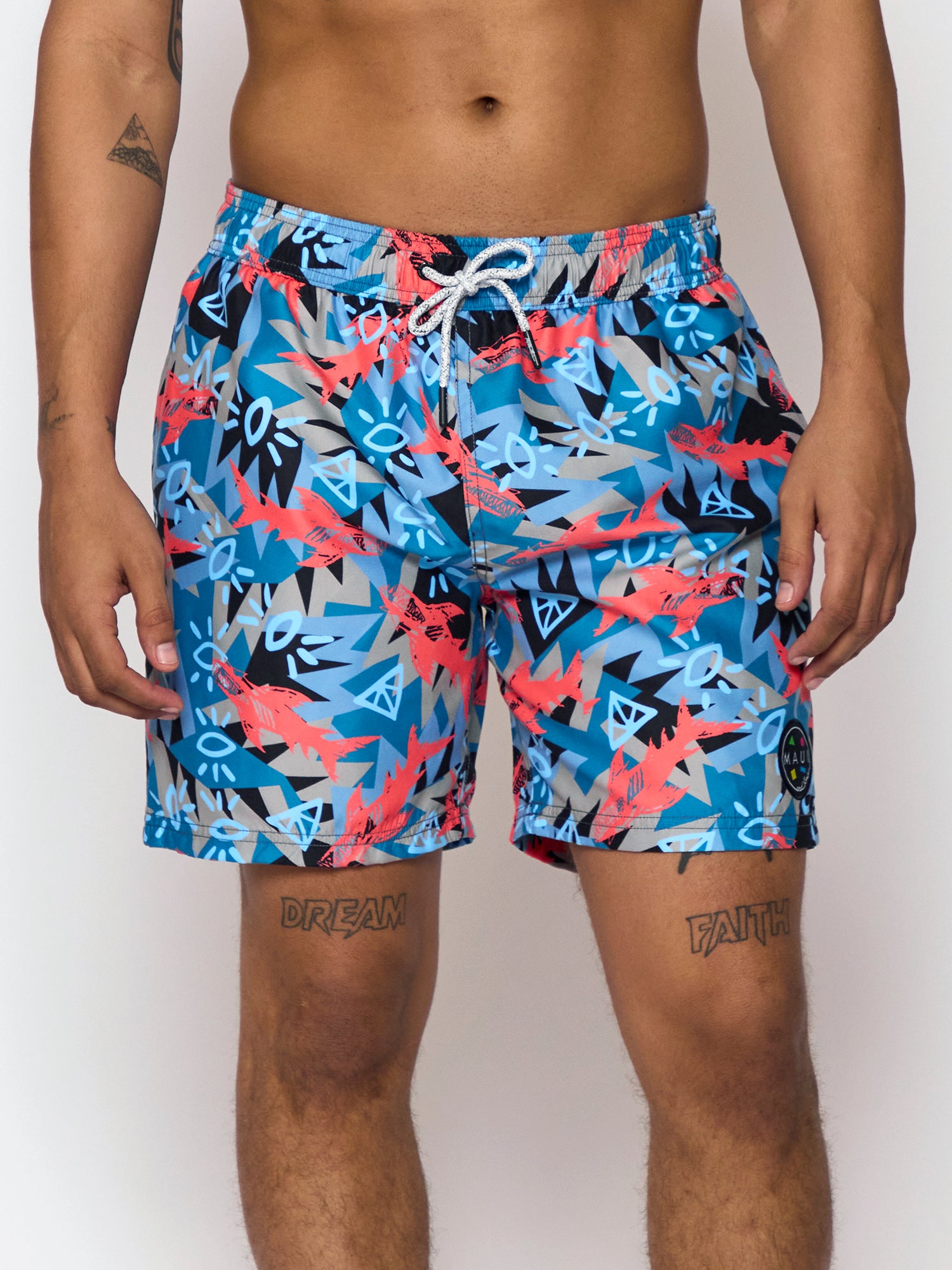 Maui and Sons Shark Tank shorts mare corallo 17 pollici