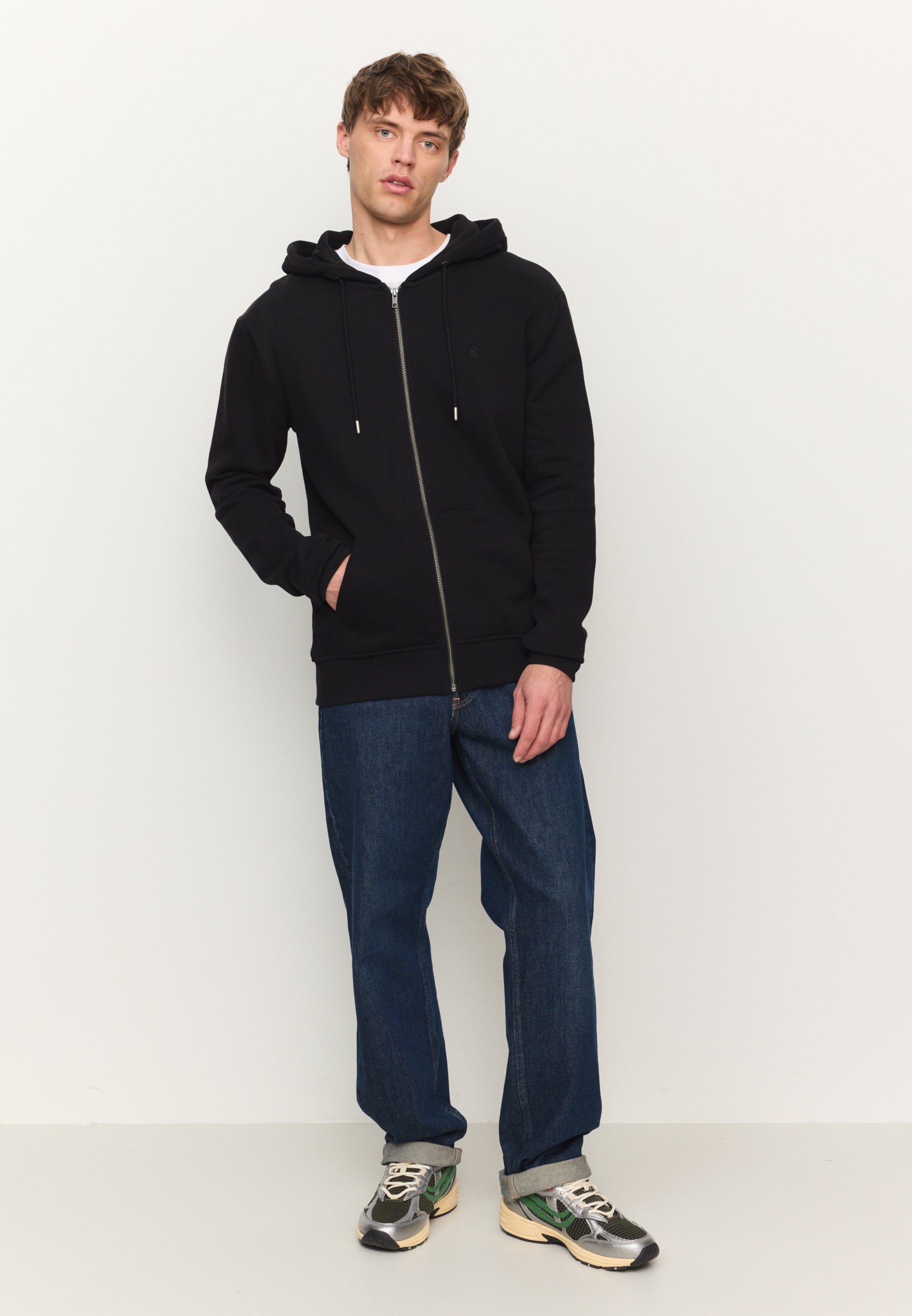 Recolution Birch felpa con zip nero cotone bio