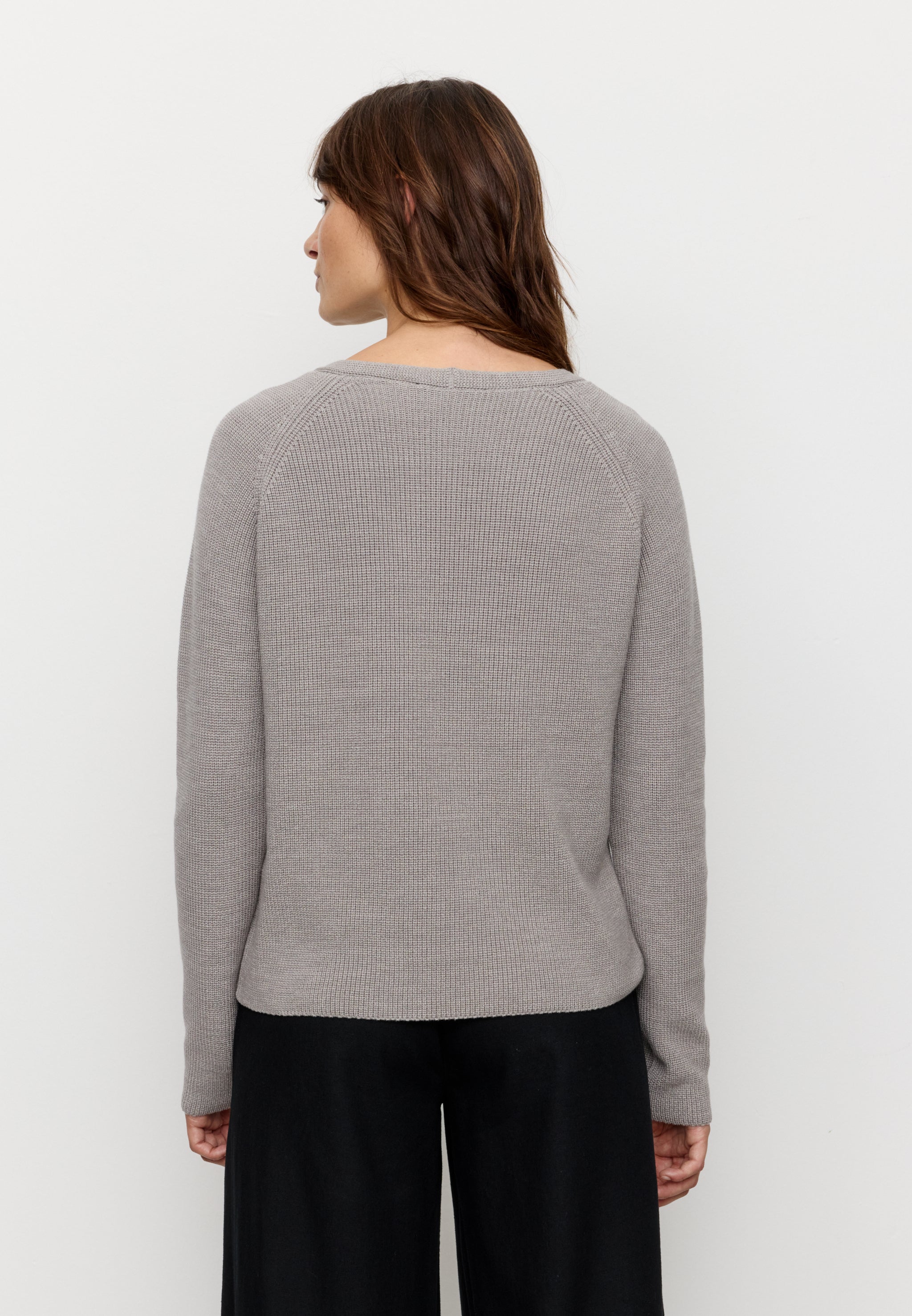 Recolution Arugula pullover scollo a V greige cotone bio