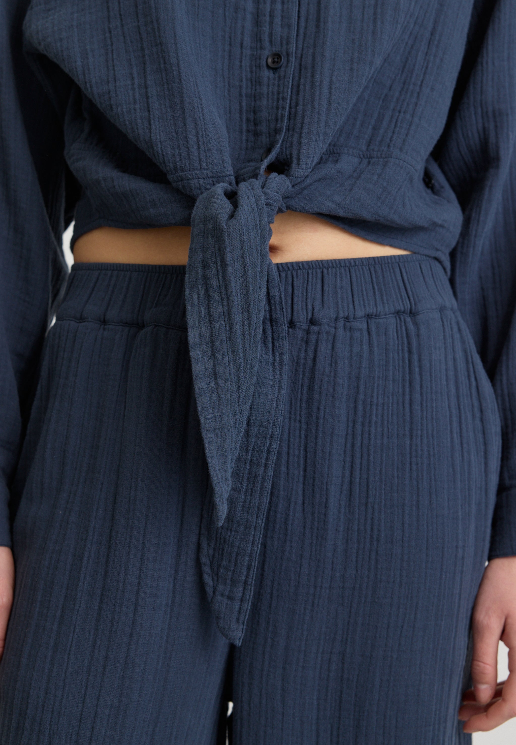 Recolution Vanilla Camicia donna mussola blu navy cotone bio