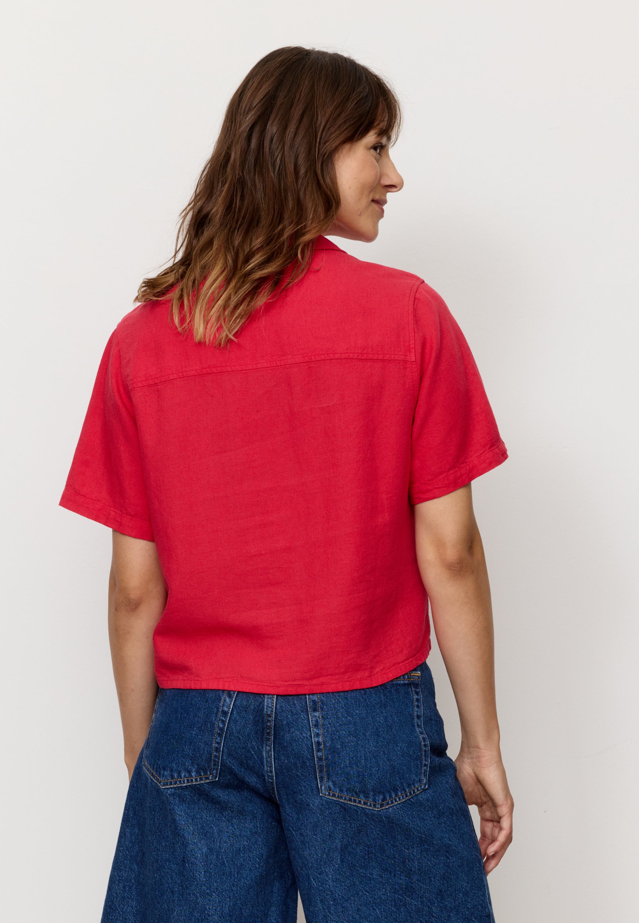 Recolution Camellia blusa in lino rosso lava