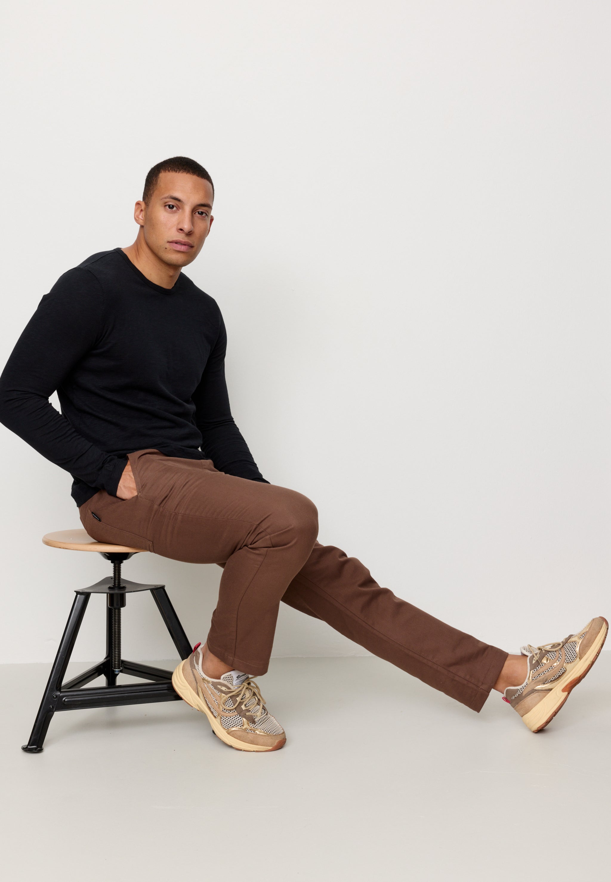 Recolution Tamarind chino uomo marrone cotone bio