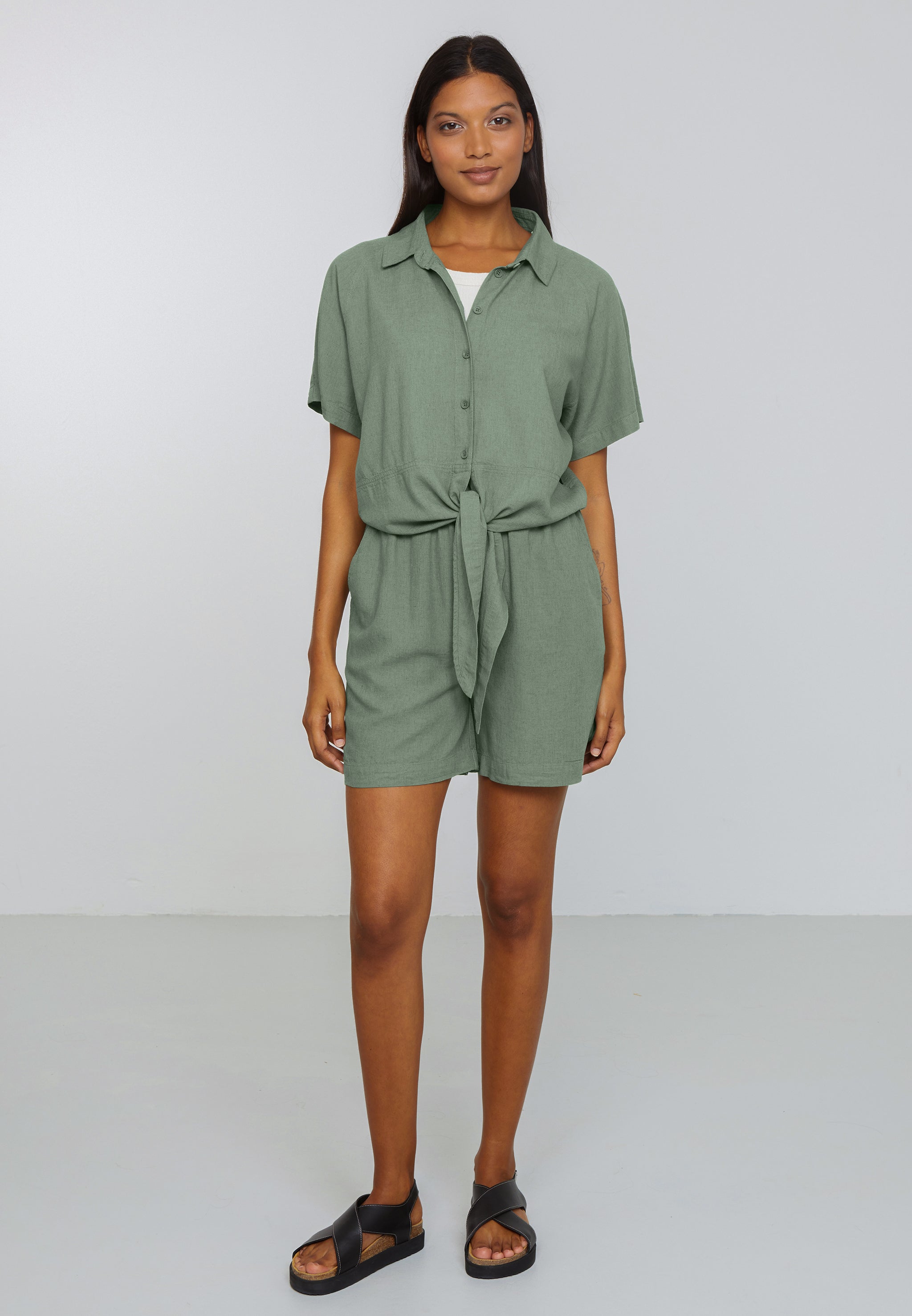 Recolution Ocra blusa in lino color kaki