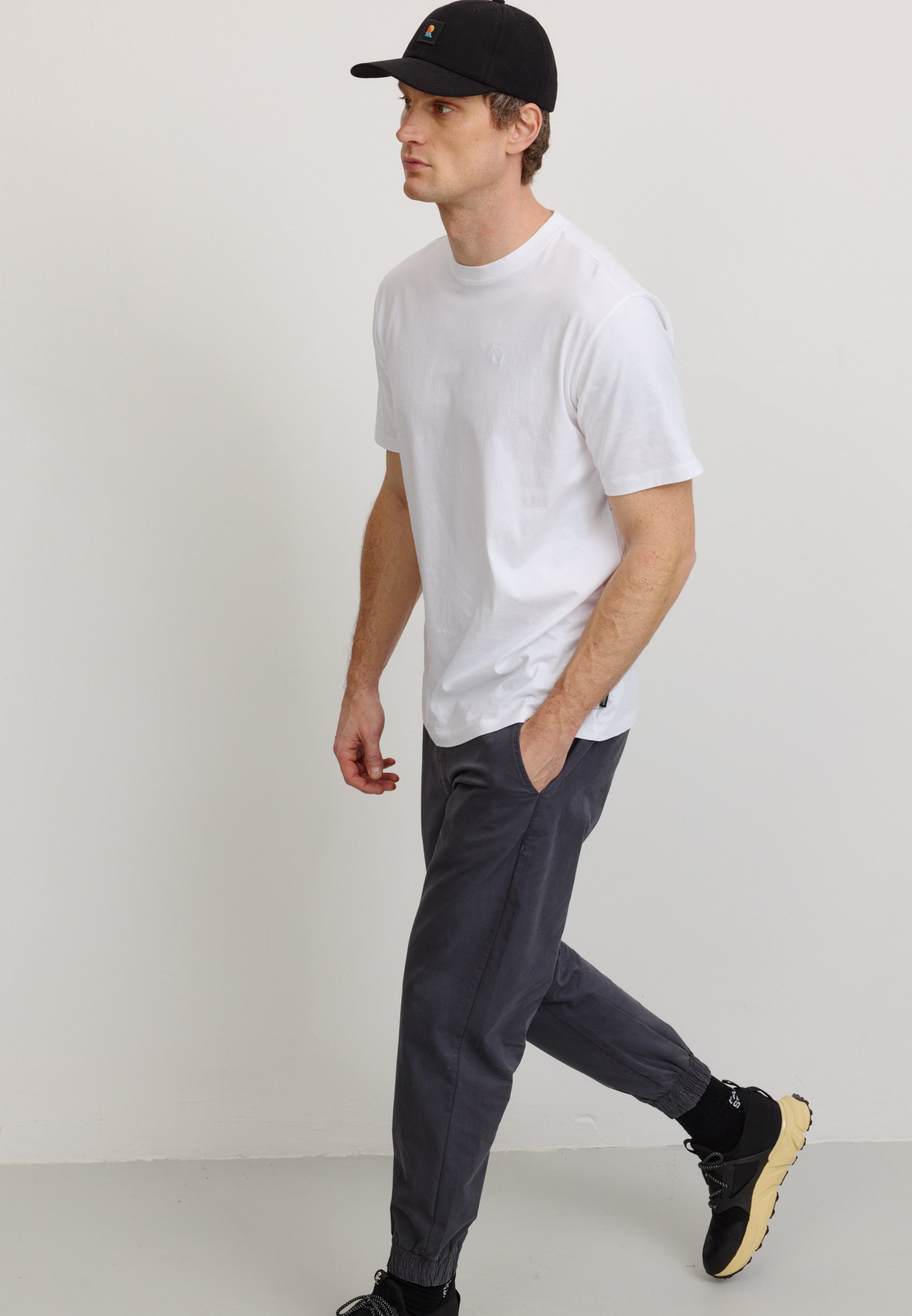 Recolution Musa pantalone chino grigio scuro elastico
