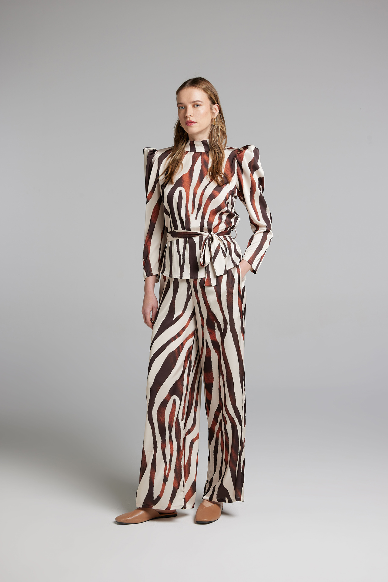 Sarah Chole 19318 camicia blusa in raso lucido