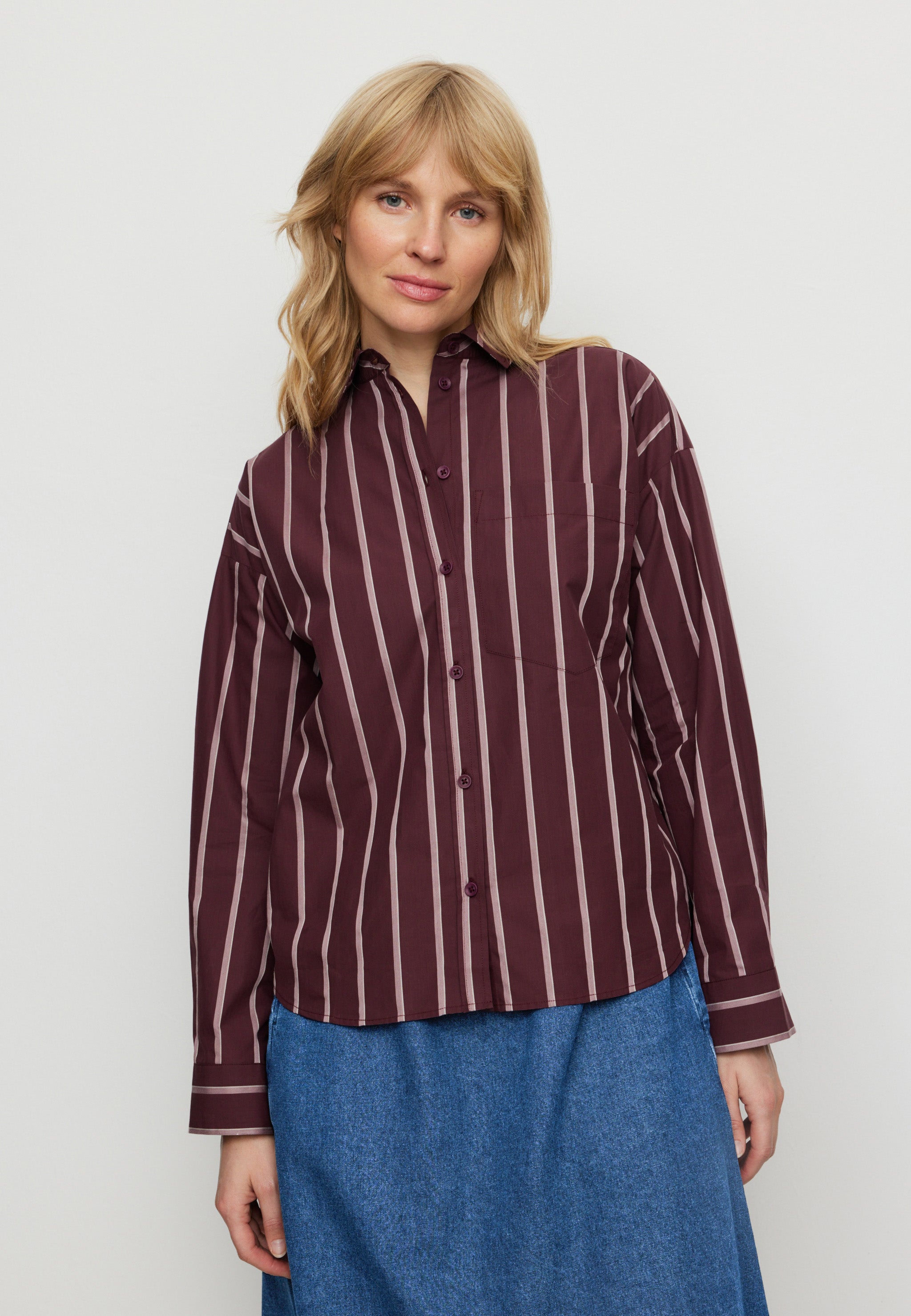 Recolution Forsythia Stripes camicia donna dark plum cotone bio