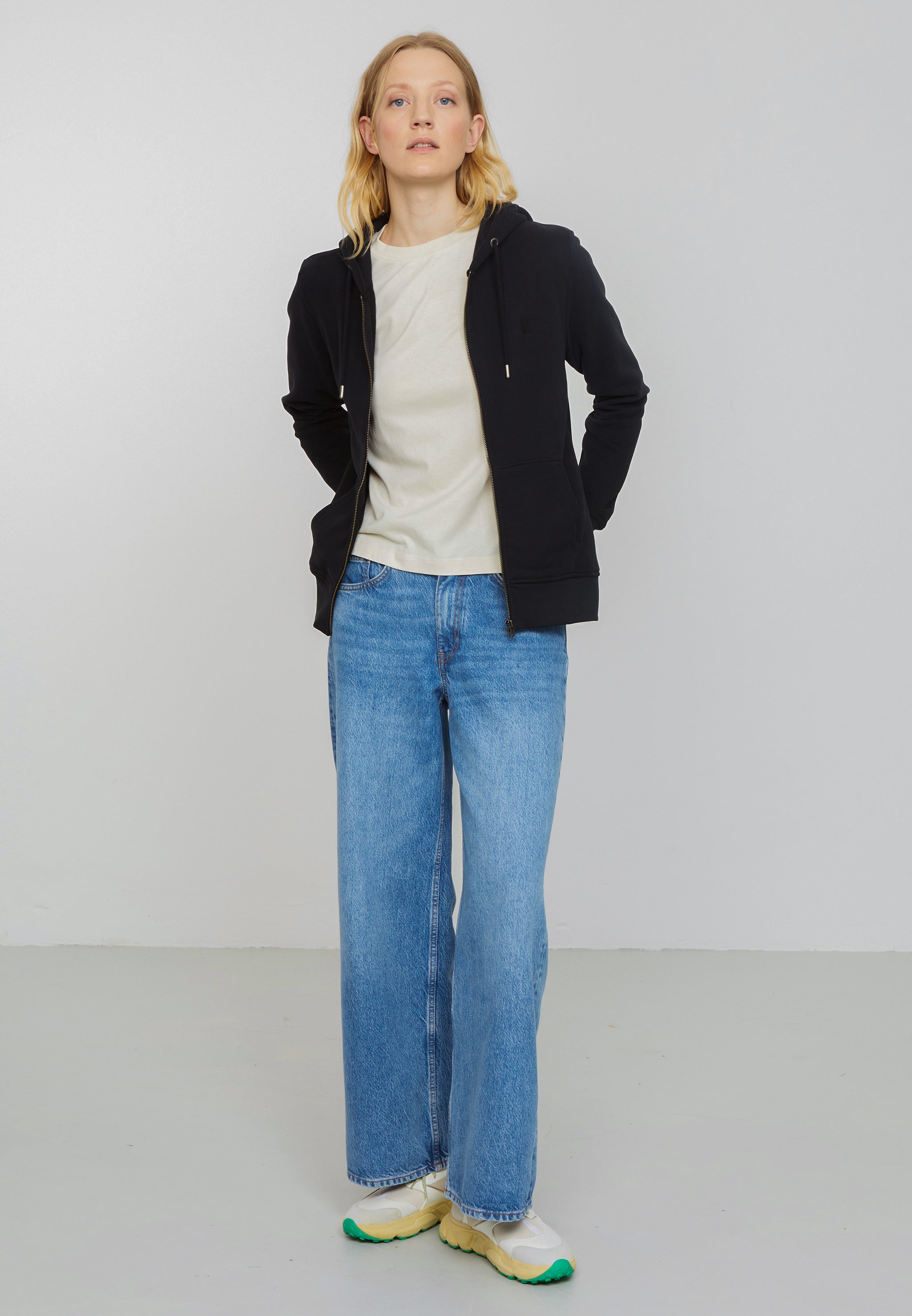 Recolution Dahlia felpa zip nero cotone bio