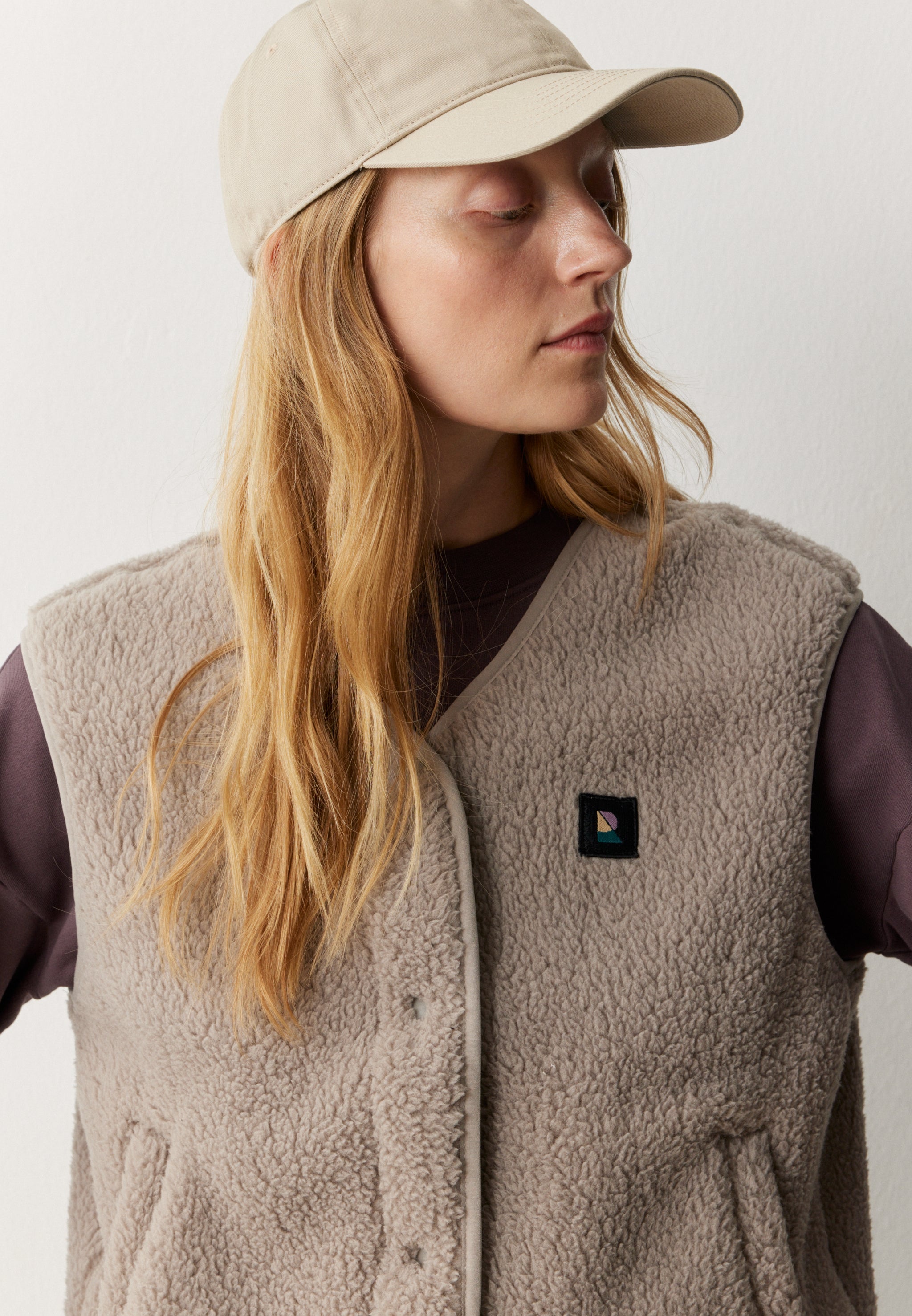 Recolution Fargesia gilet marrone teddy riciclato
