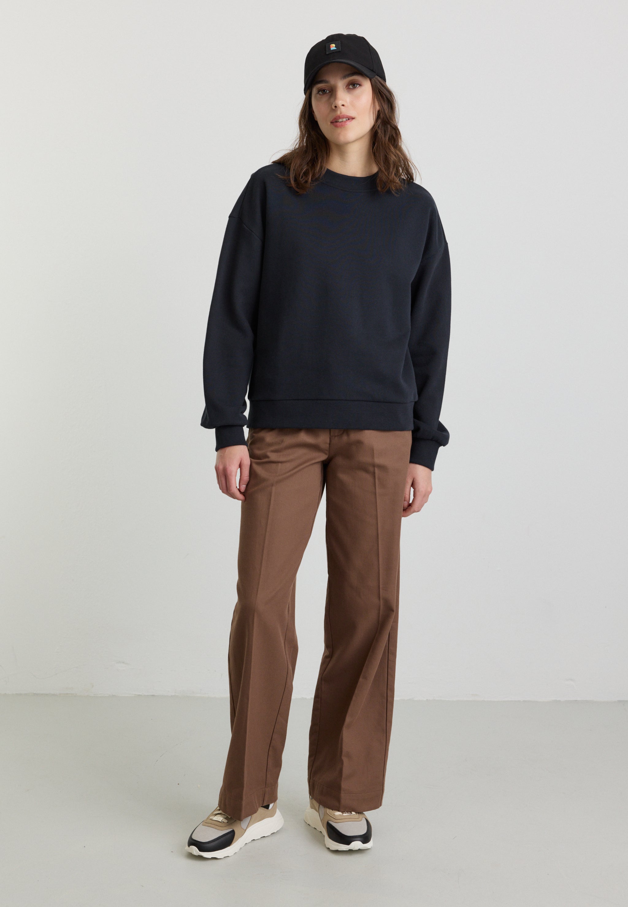 Recolution Nerine felpa nera cotone bio