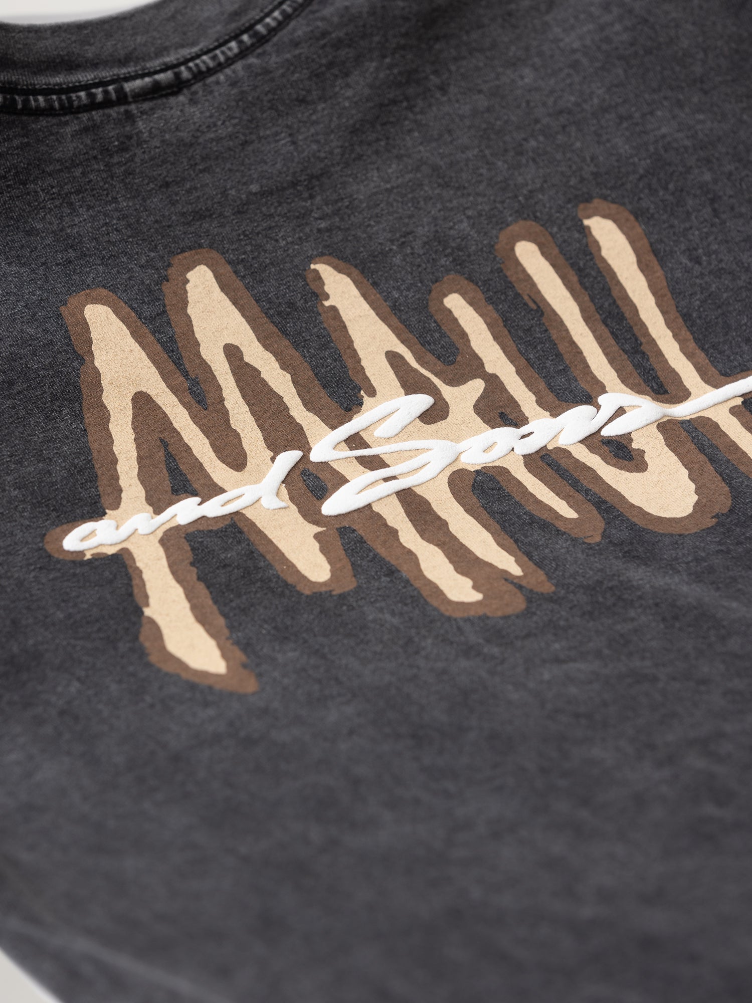 Maui and Sons Maui Tag Boxy Fit T-Shirt maglietta nera