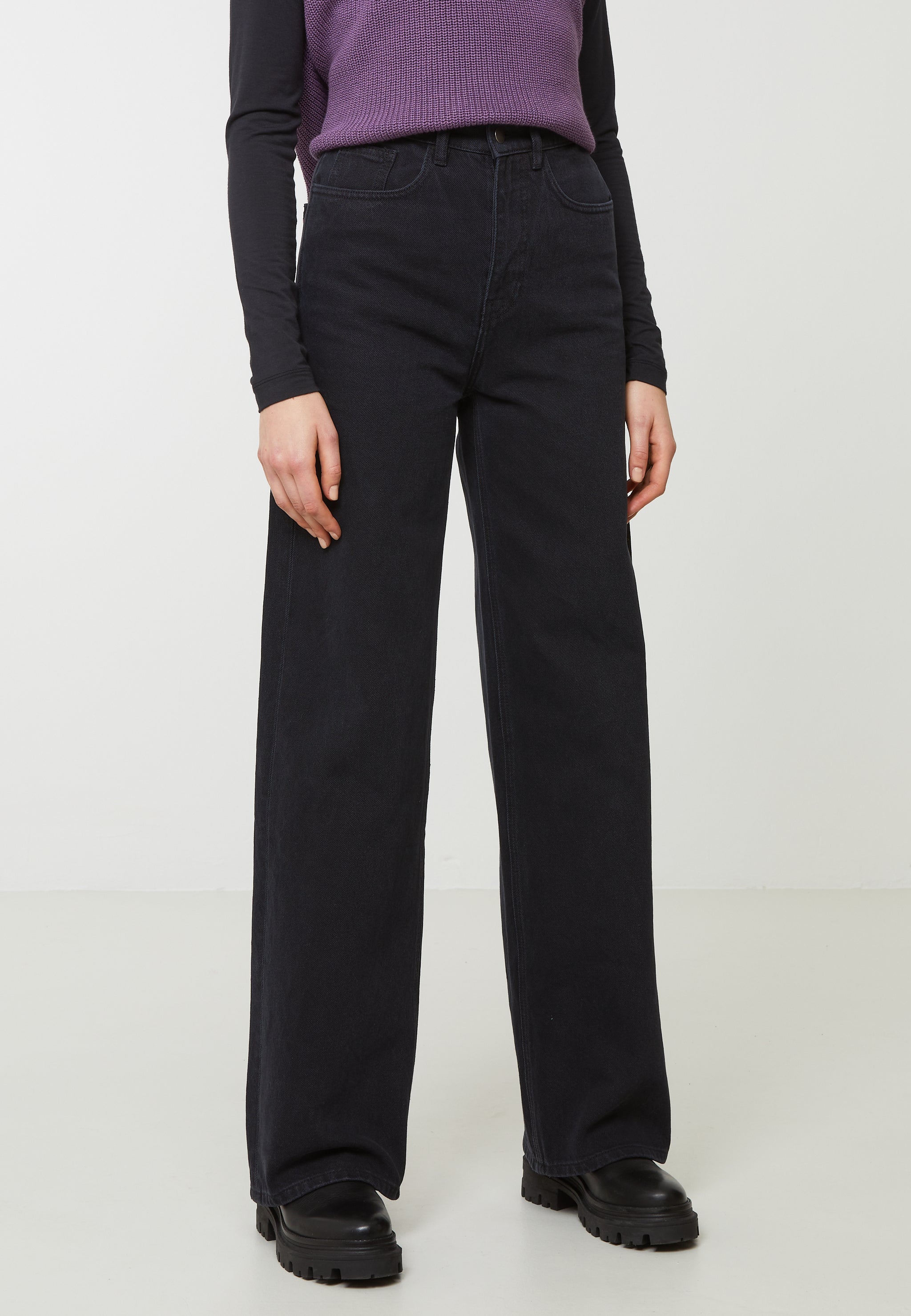 Recolution Commelina jeans larghi nero washed black cotone bio