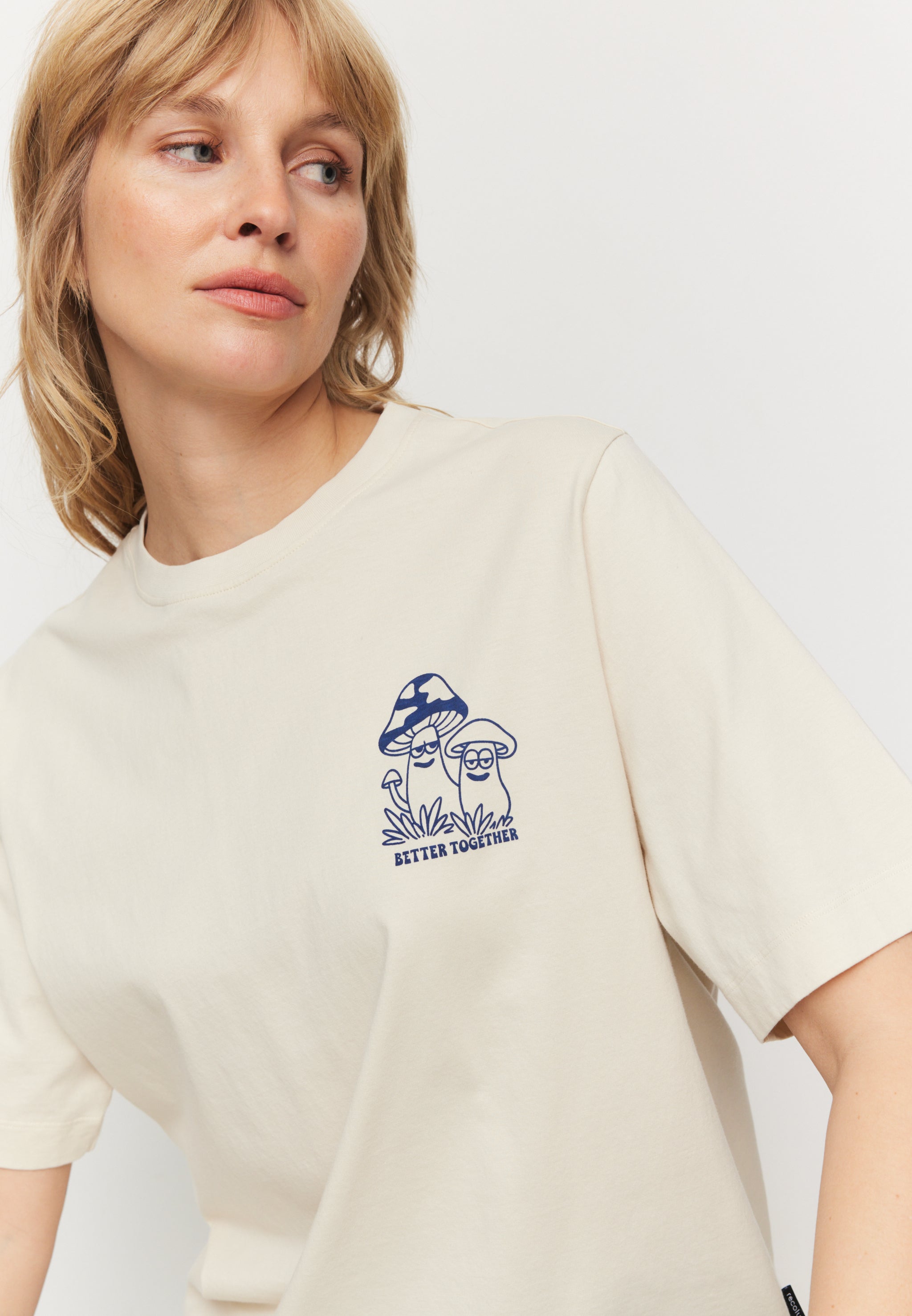 Recolution Azolla Better Together t-shirt funghi cotone bio