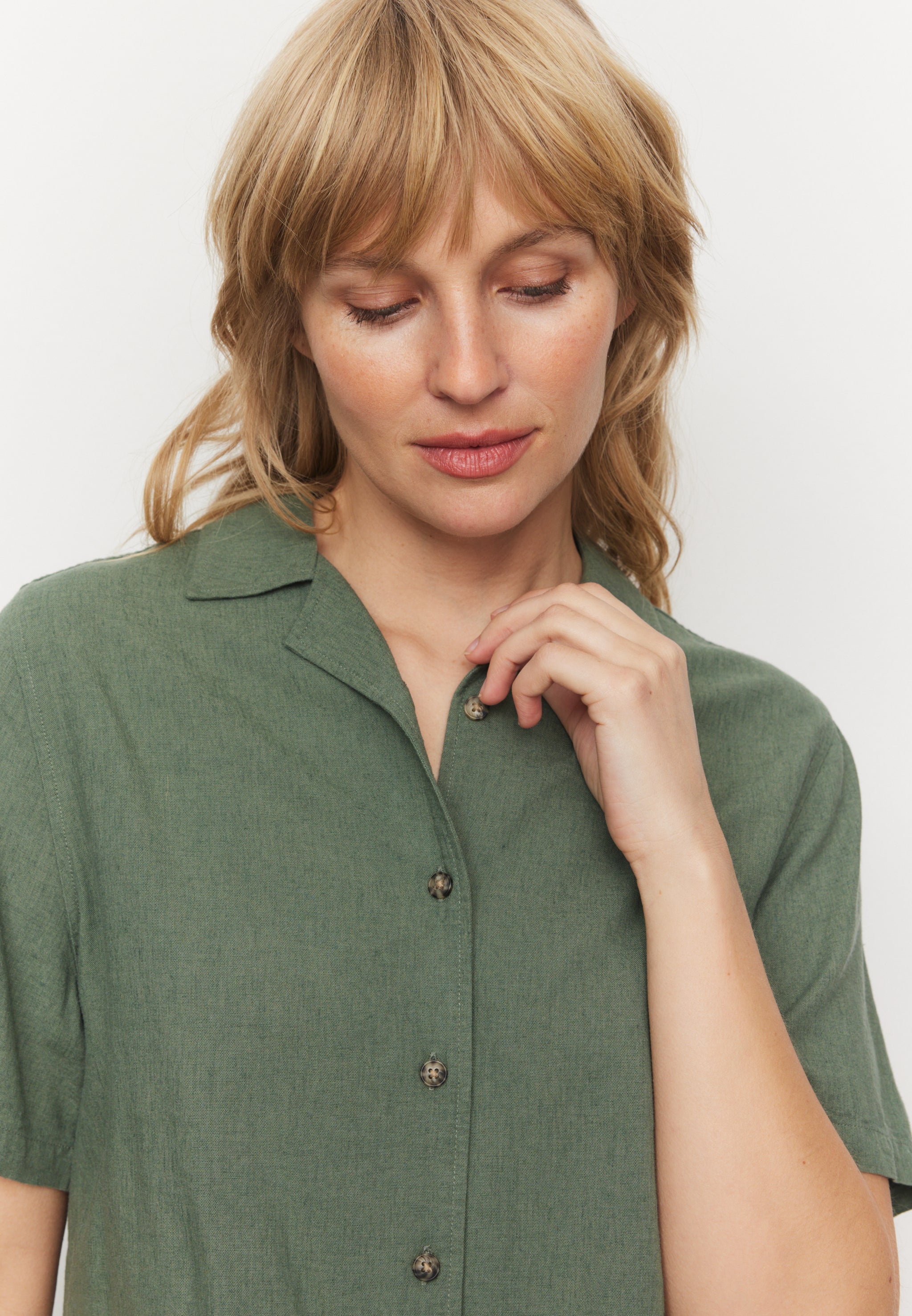 Recolution Camellia blusa cachi lino