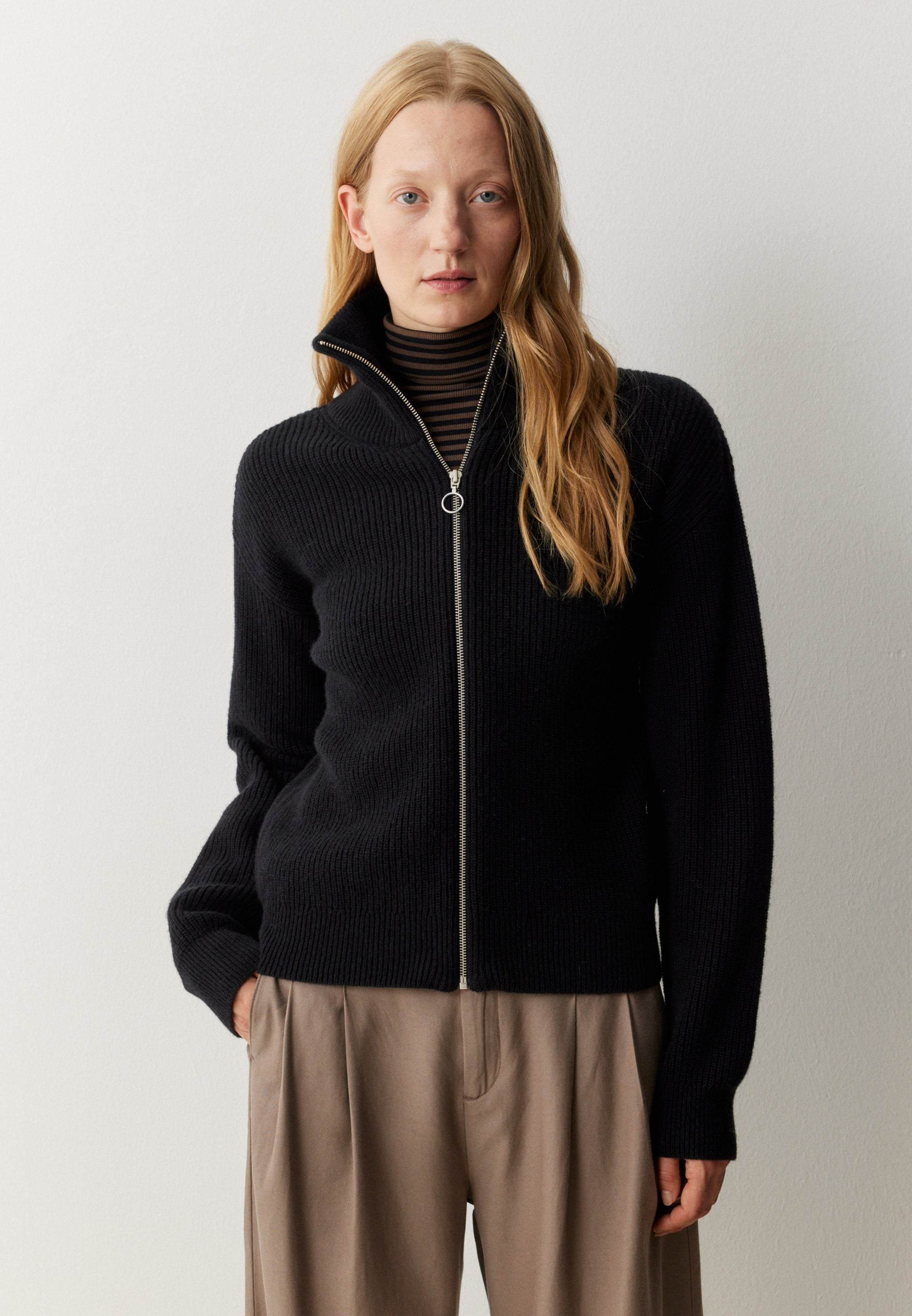 Recolution TAPIOCA cardigan nero lana bio calda
