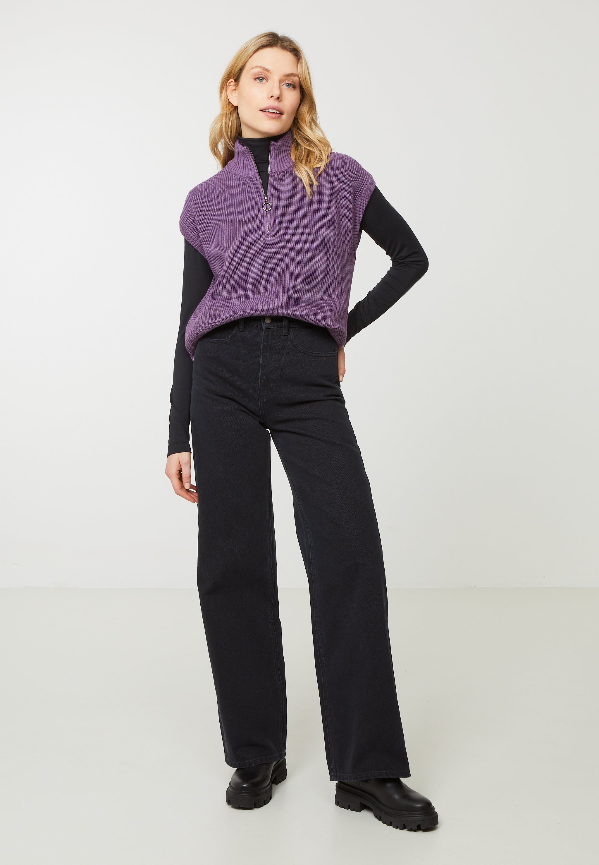 Recolution Commelina jeans larghi nero washed black cotone bio