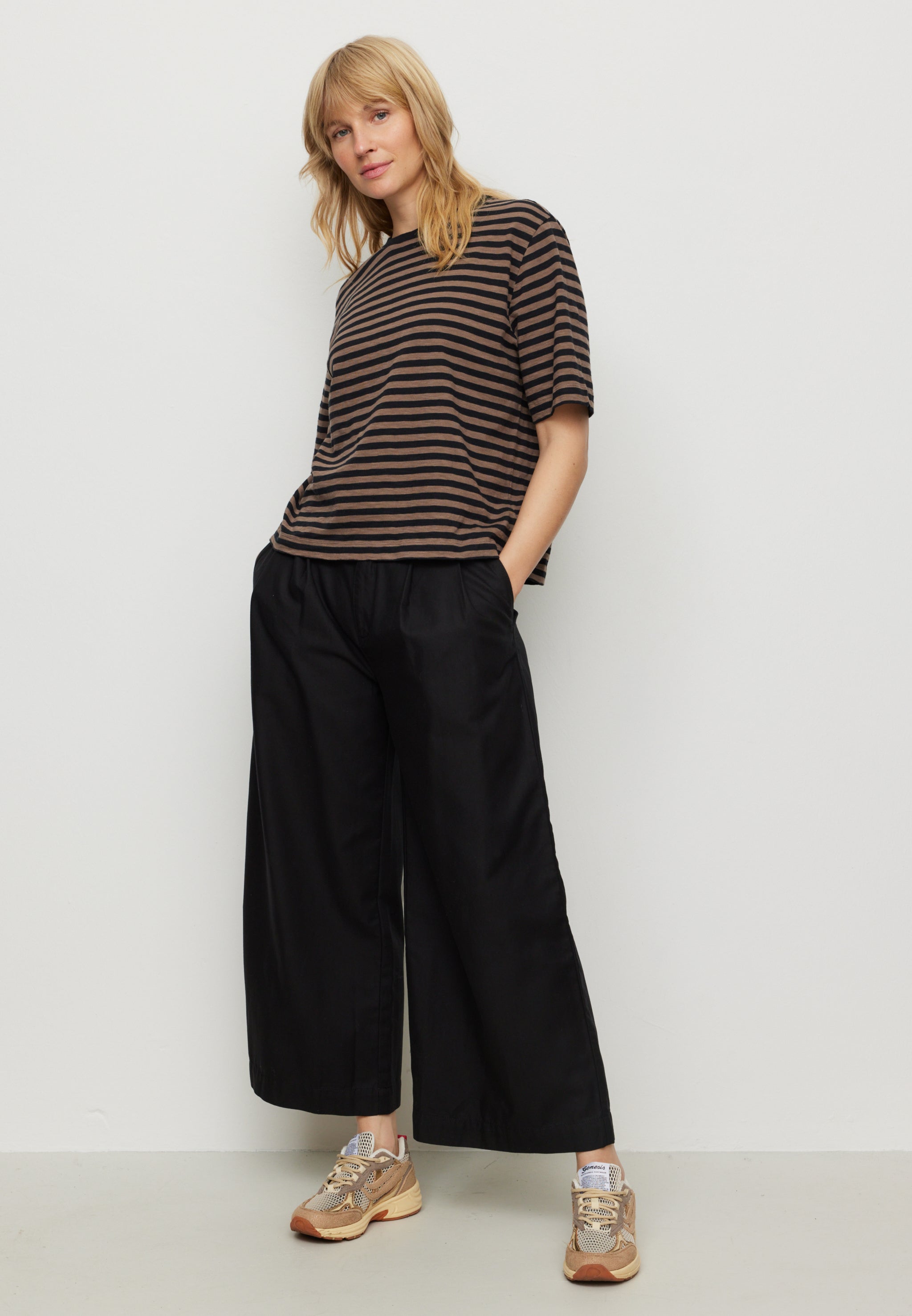 Recolution Ambrosia pantaloni culotte neri lyocell