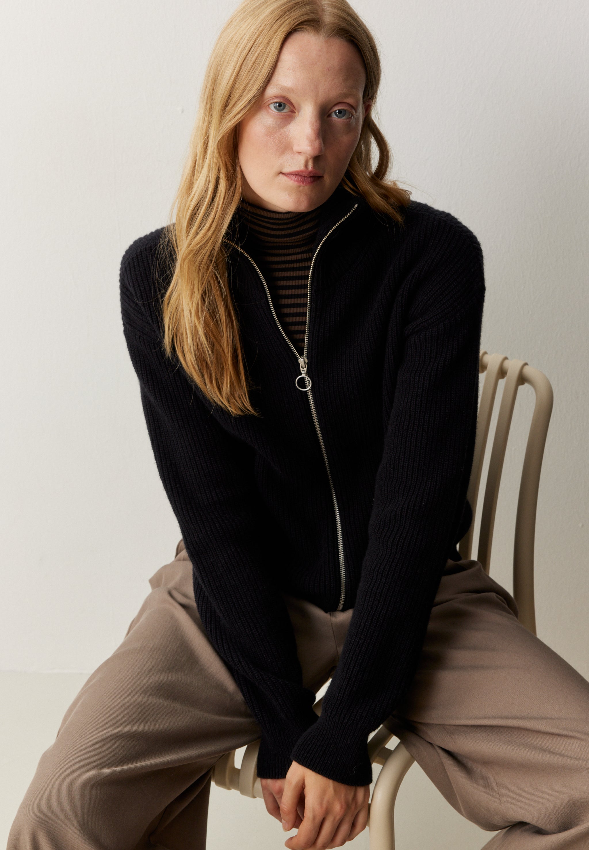 Recolution TAPIOCA cardigan nero lana bio calda