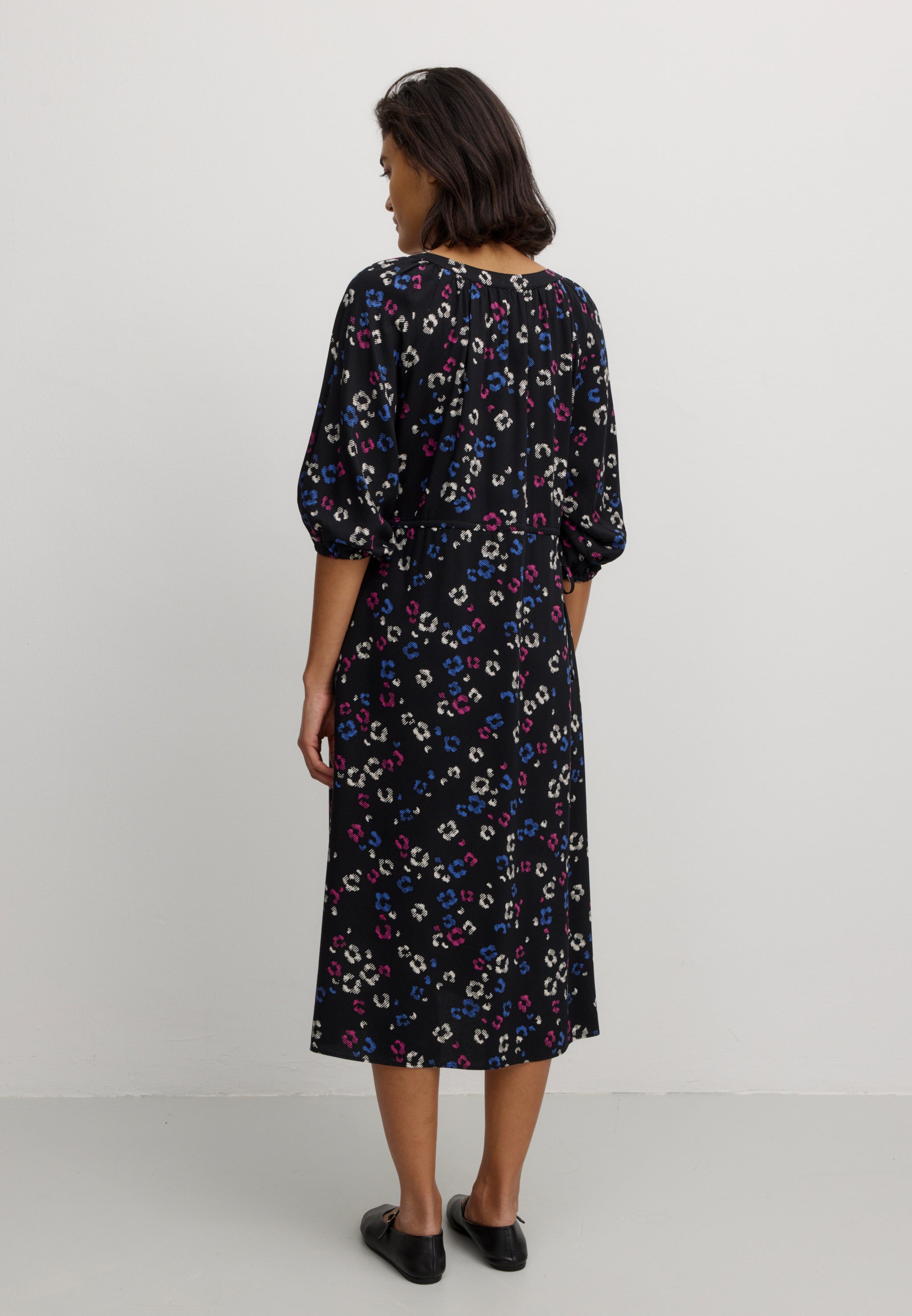 Recolution Nemesia Blossom vestito nero viscosa