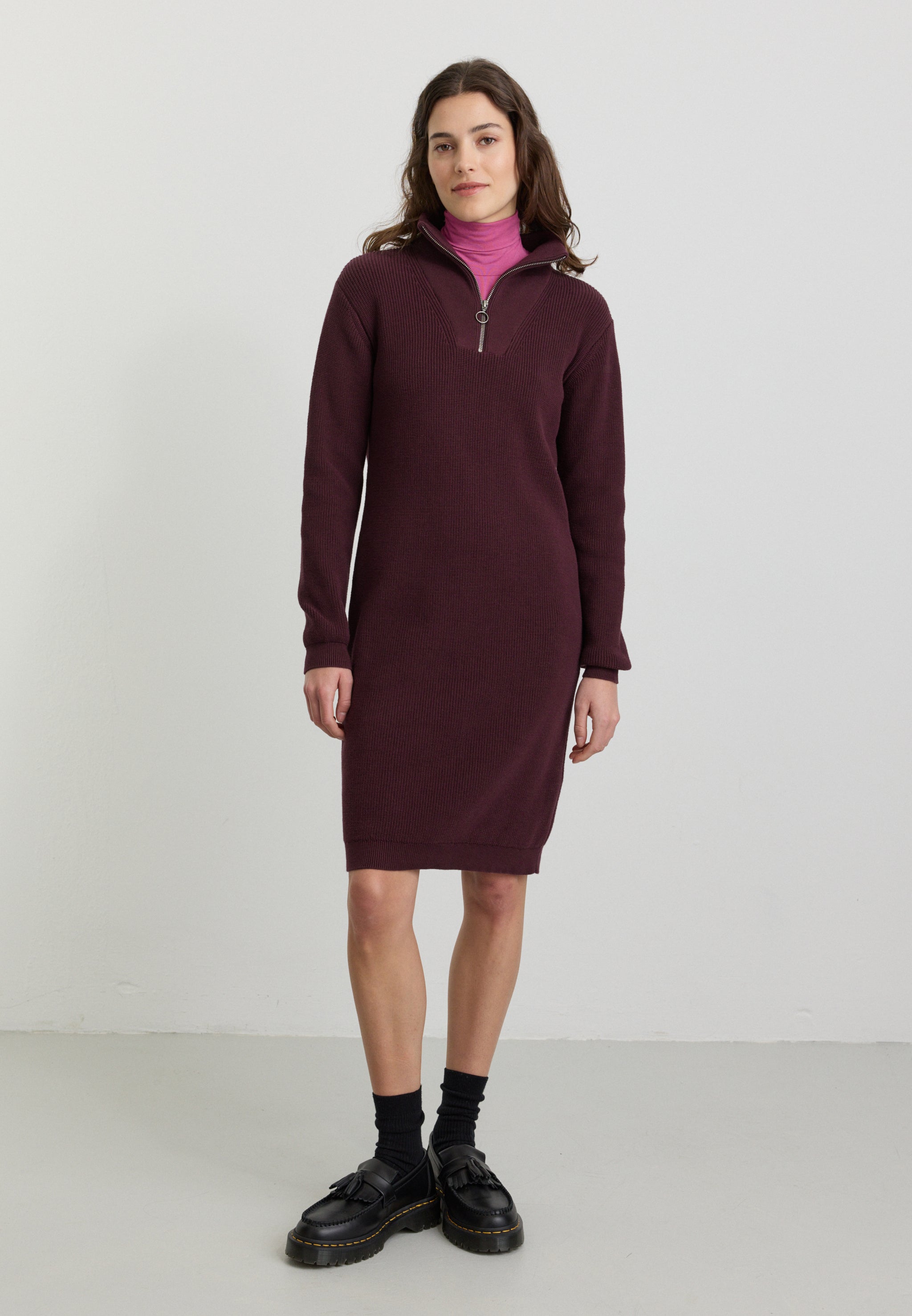 Recolution Stellera abito in maglia prugna cotone bio
