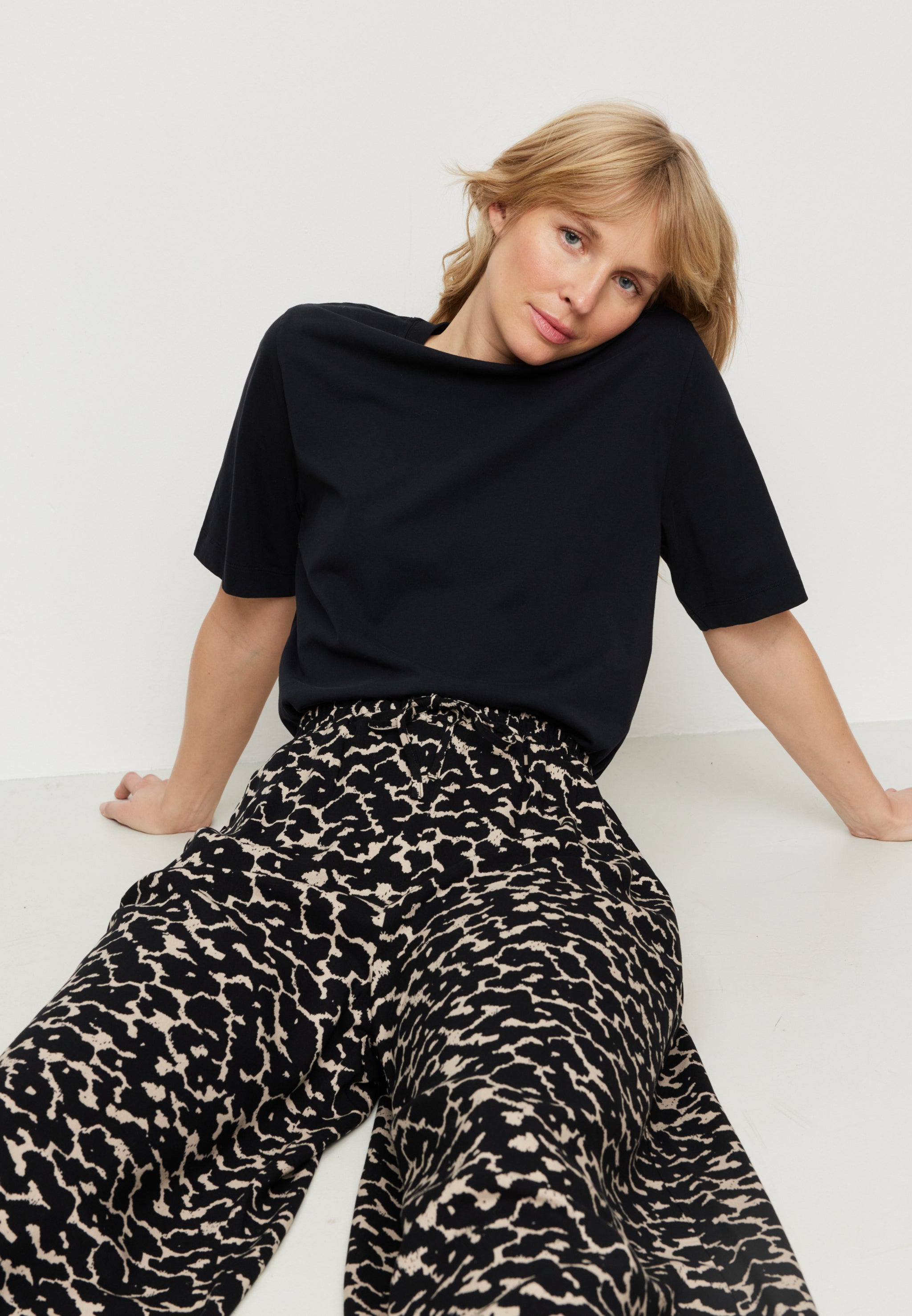 Recolution Sequoia Clouds pantaloni donna neri viscosa fantasia