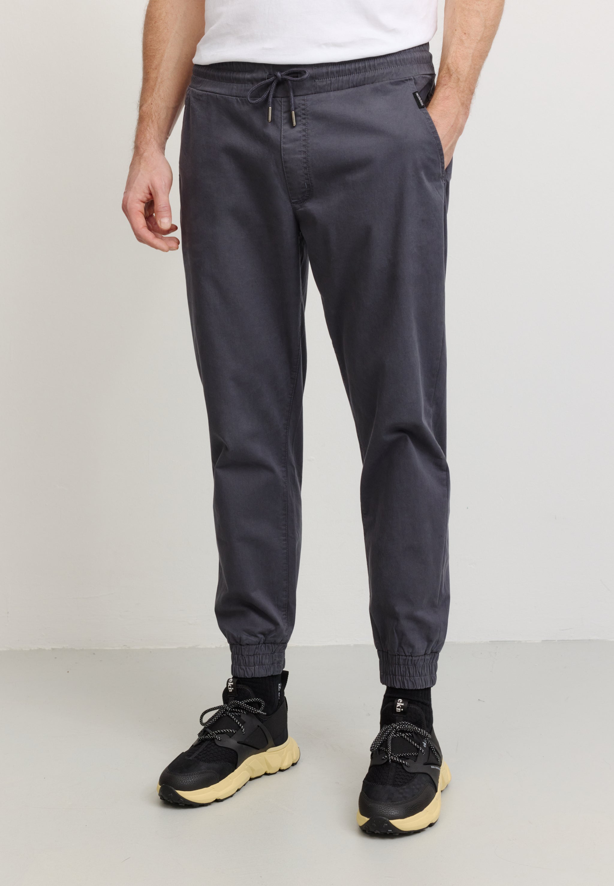 Recolution Musa pantalone chino grigio scuro elastico