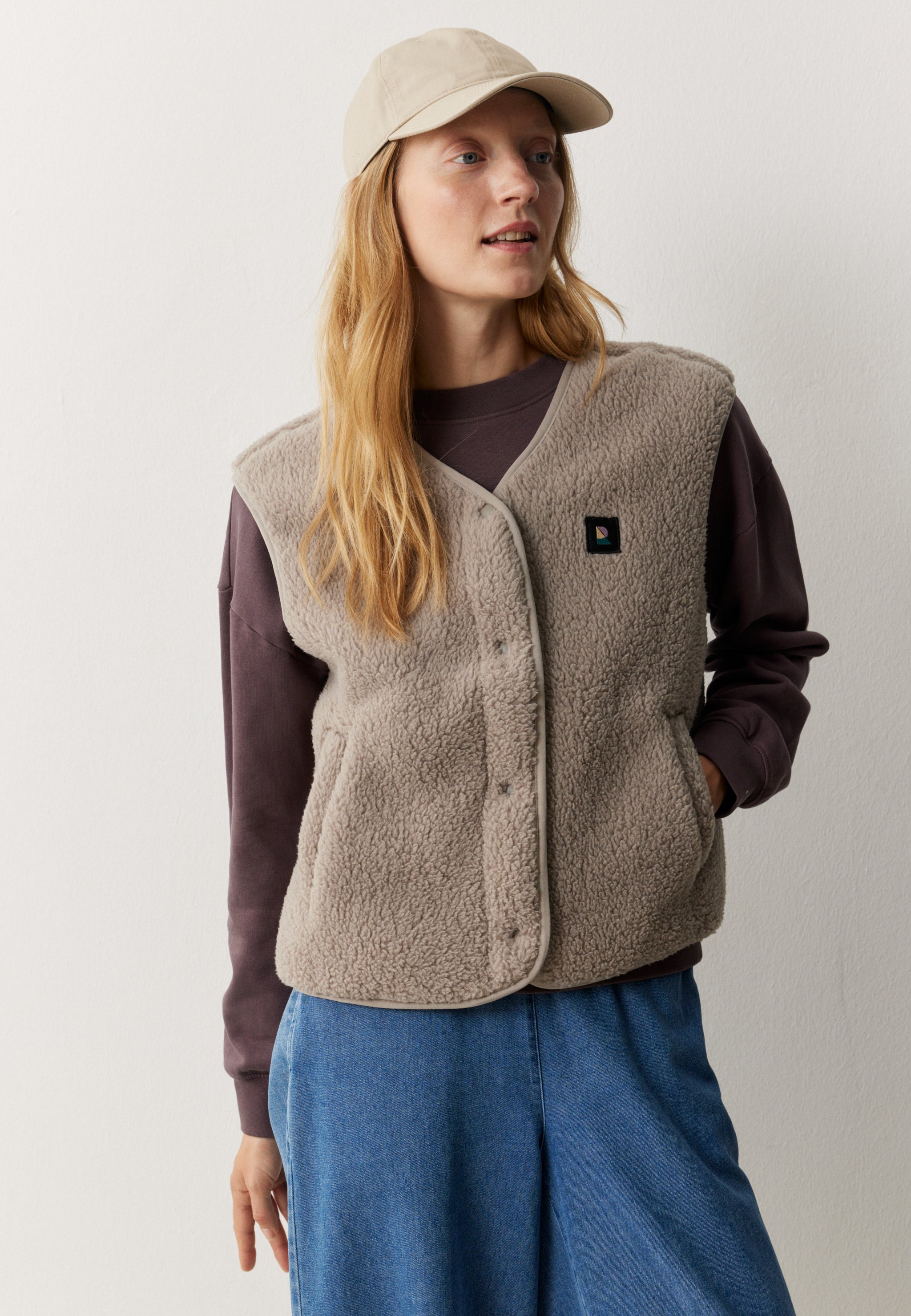 Recolution Fargesia gilet marrone teddy riciclato