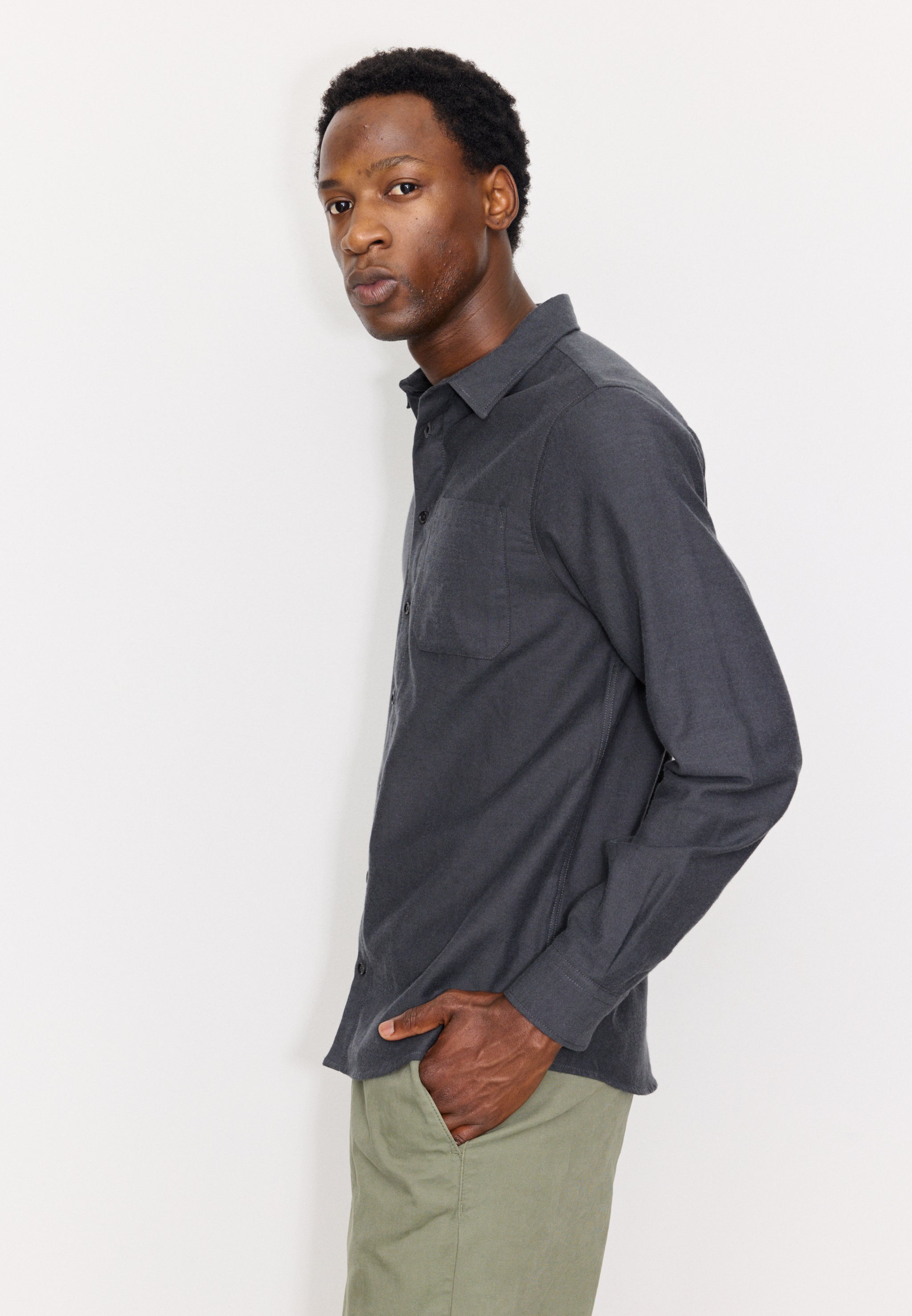 Recolution Lentil camicia grigia flanella bio