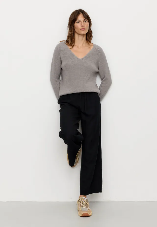 Recolution Arugula pullover scollo a V greige cotone bio