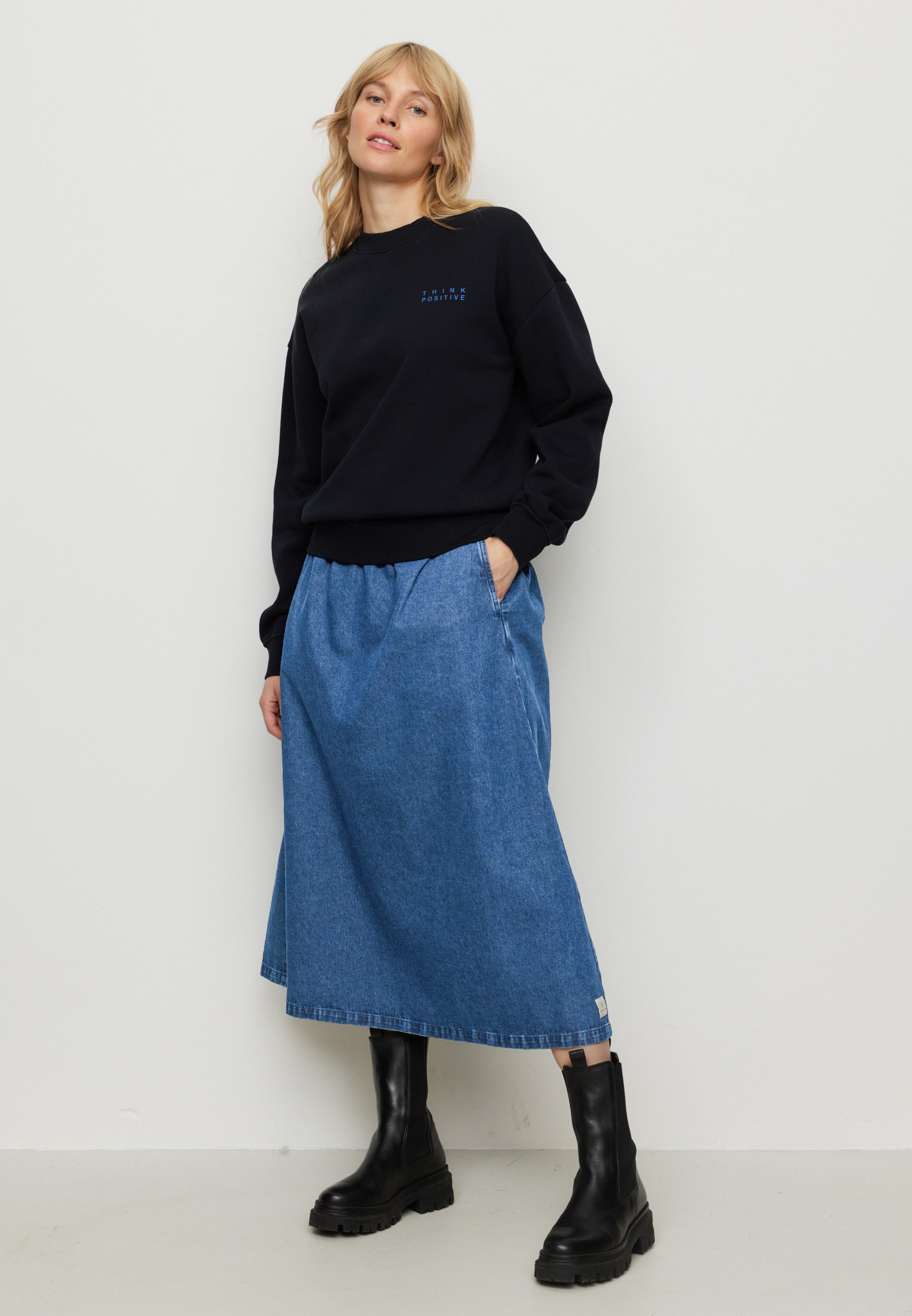 Recolution Nerine Think Positive felpa donna nera bio