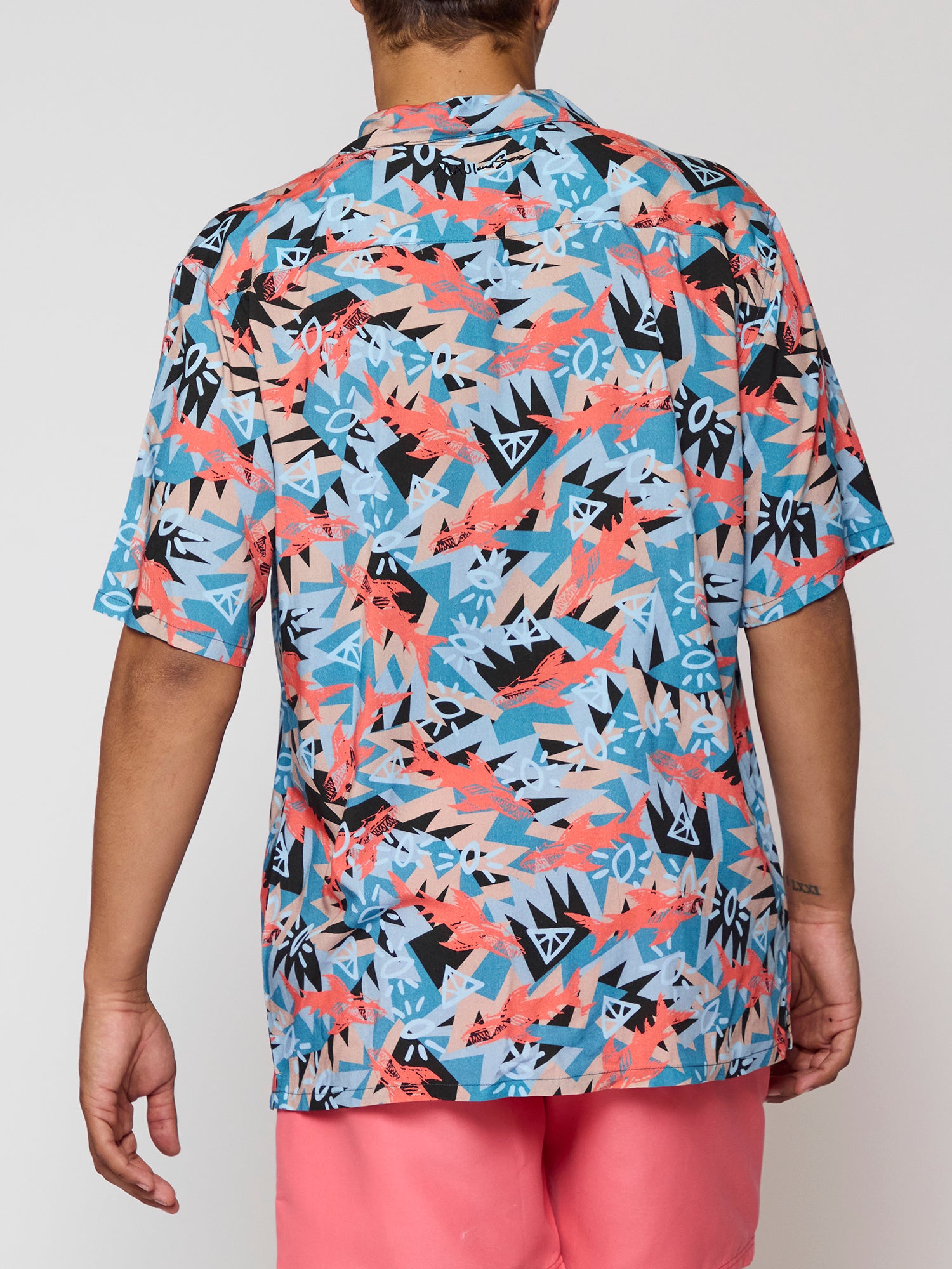 Maui and Sons Shark Tank camicia coral manica corta rayon
