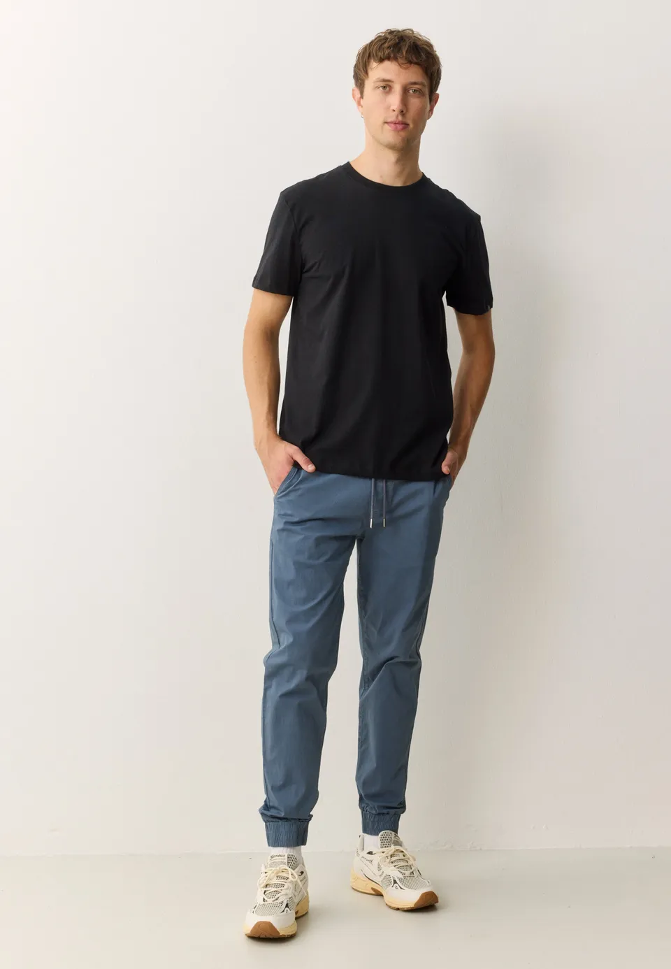 Recolution Musa pantalone chino azzurro polvere elastico