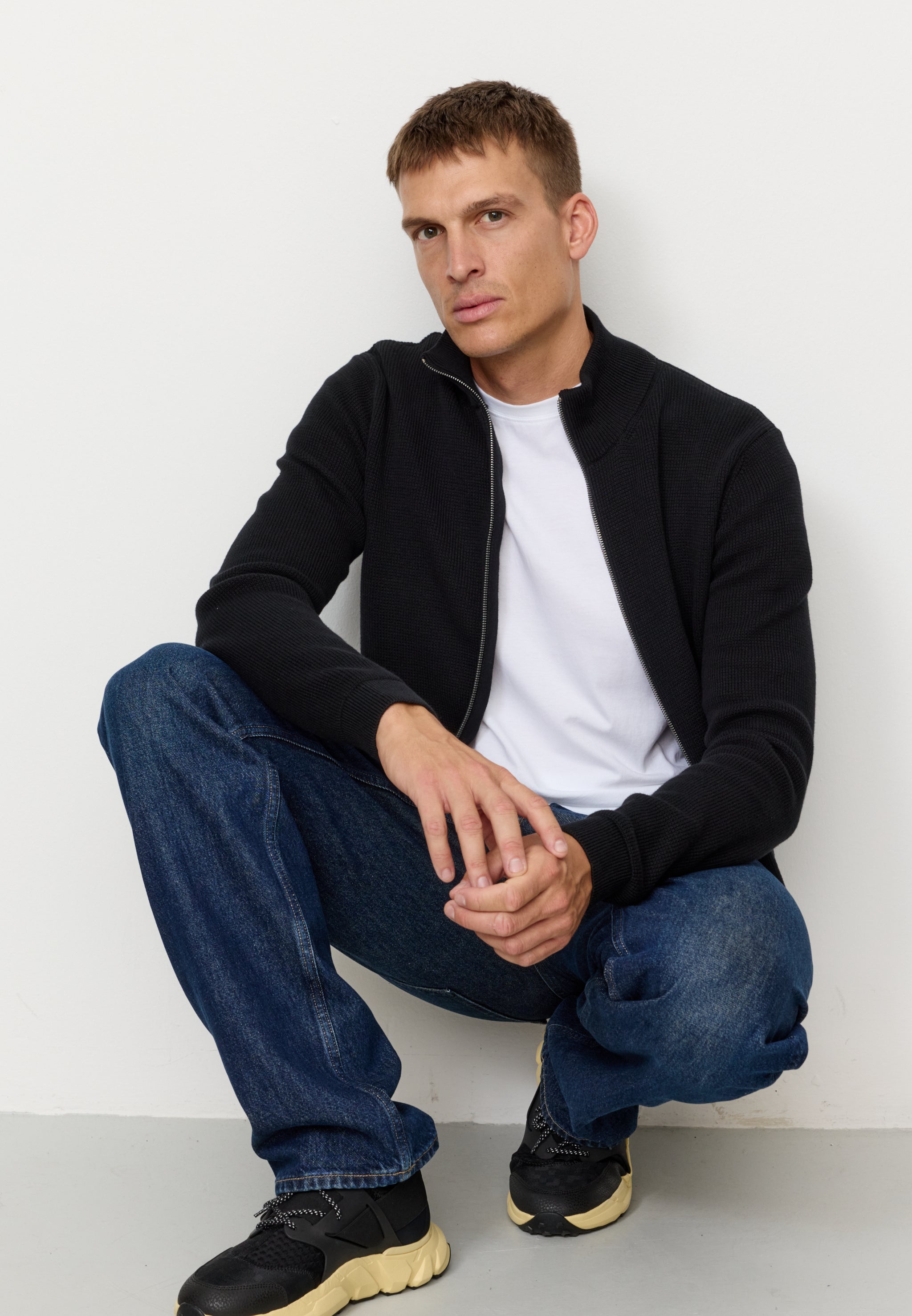 Recolution Tarragon cardigan nero cotone bio