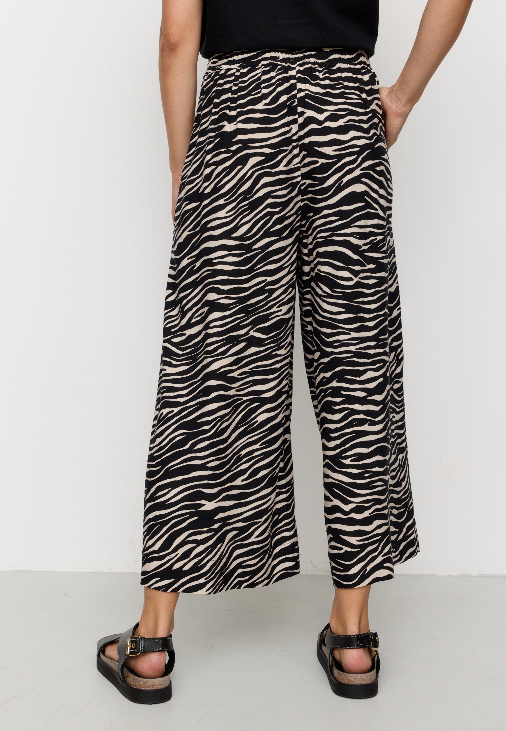 Recolution Sequoia Zebra pantaloni donna neri viscosa zebrati