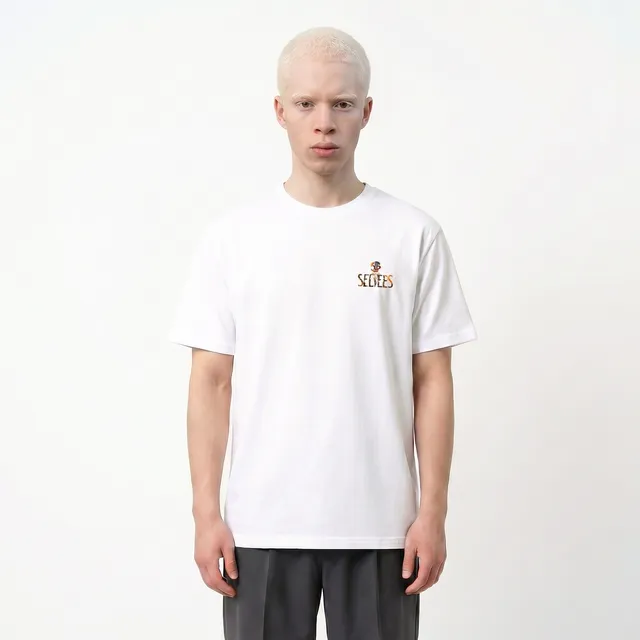 Small logo Seetees t-shirt Robot Sci-fi comoda