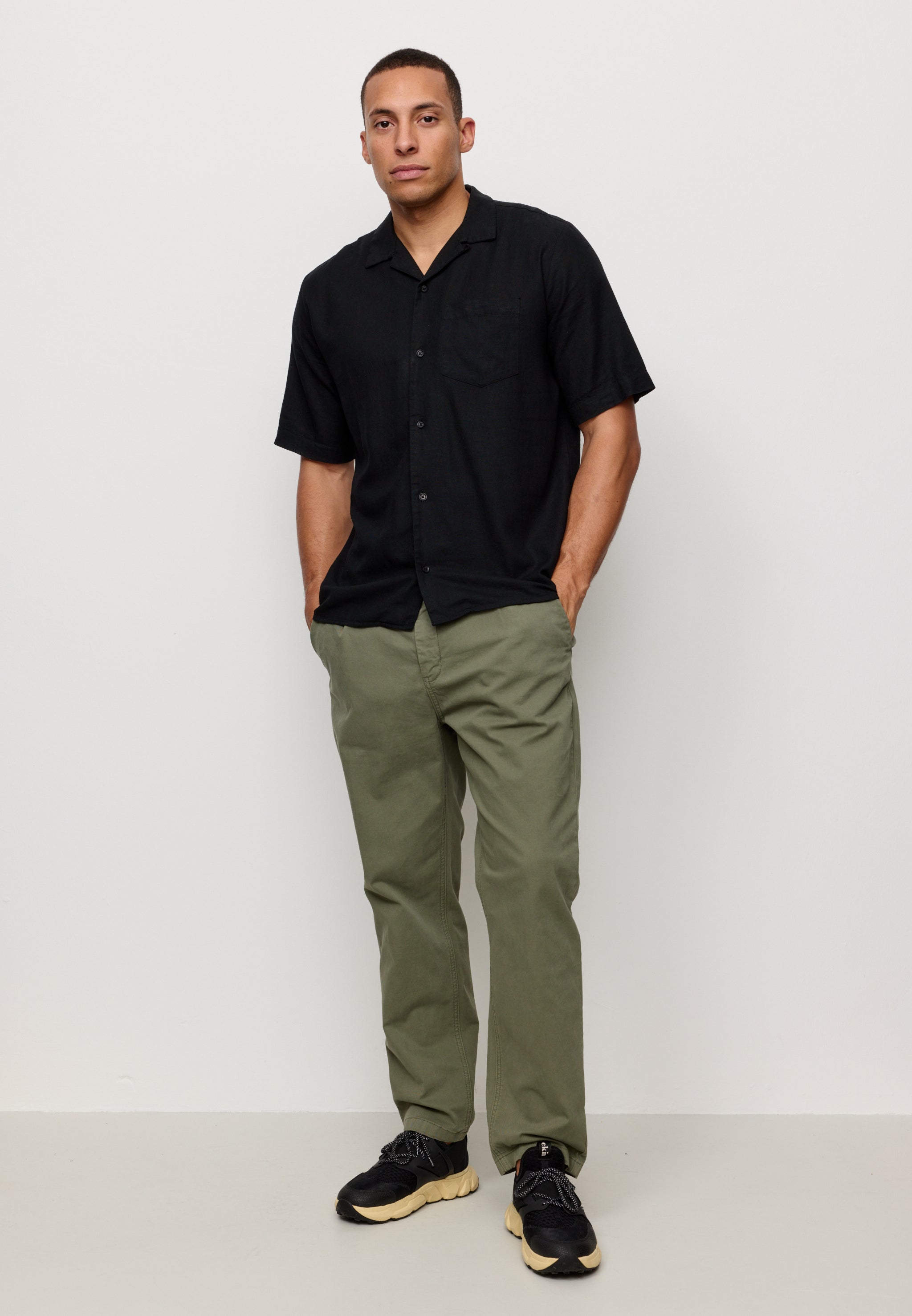 Recolution Cactus camicia uomo nera in lino