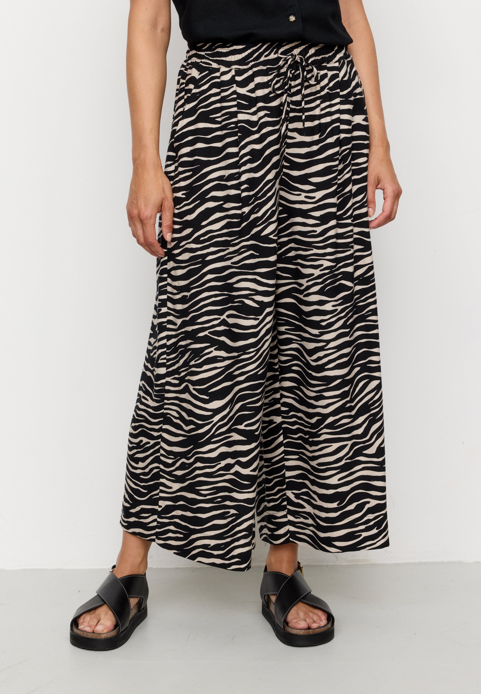 Recolution Sequoia Zebra pantaloni donna neri viscosa zebrati