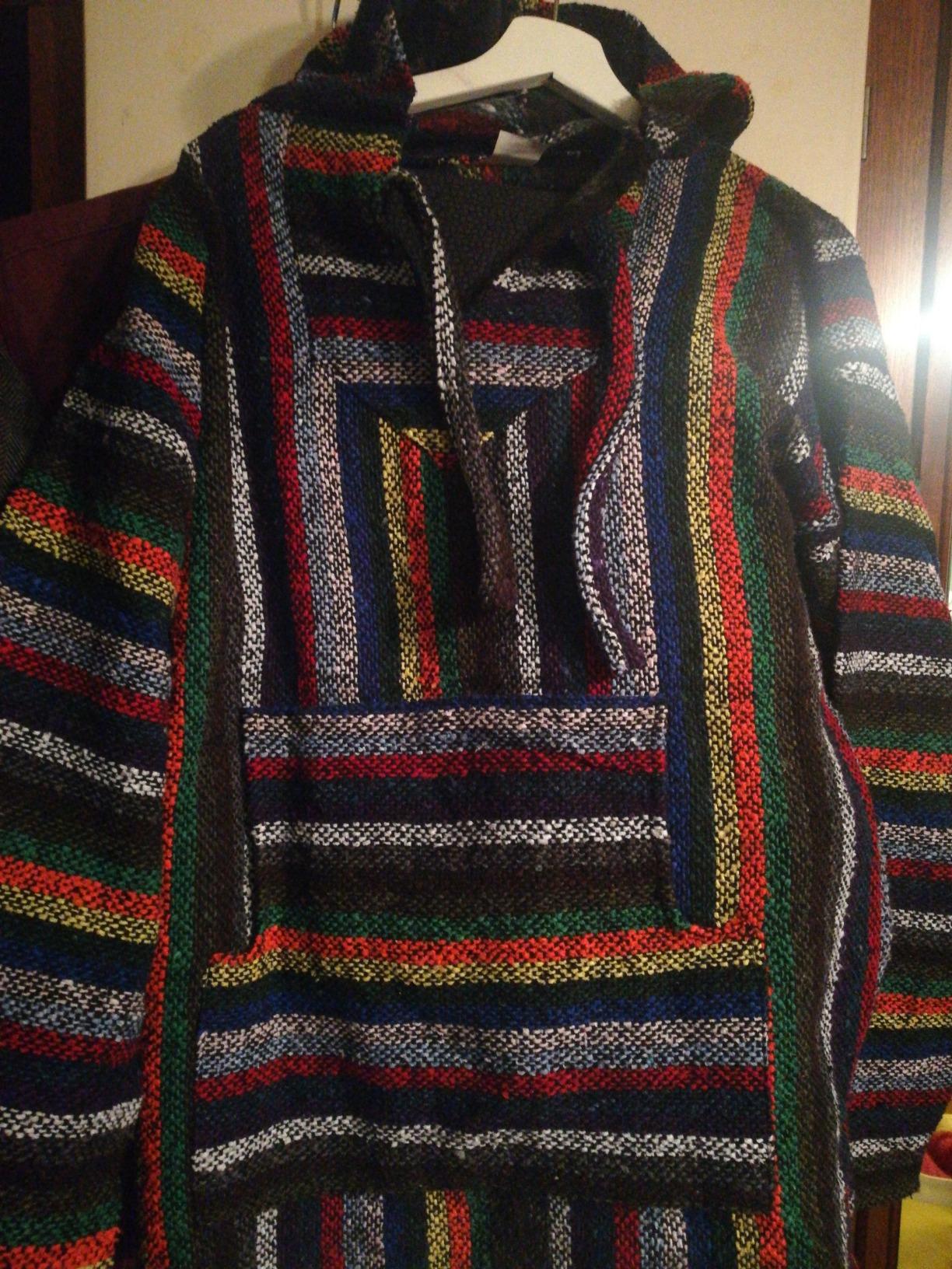 Siesta Baja felpa con cappuccio XXL righe vibranti calda