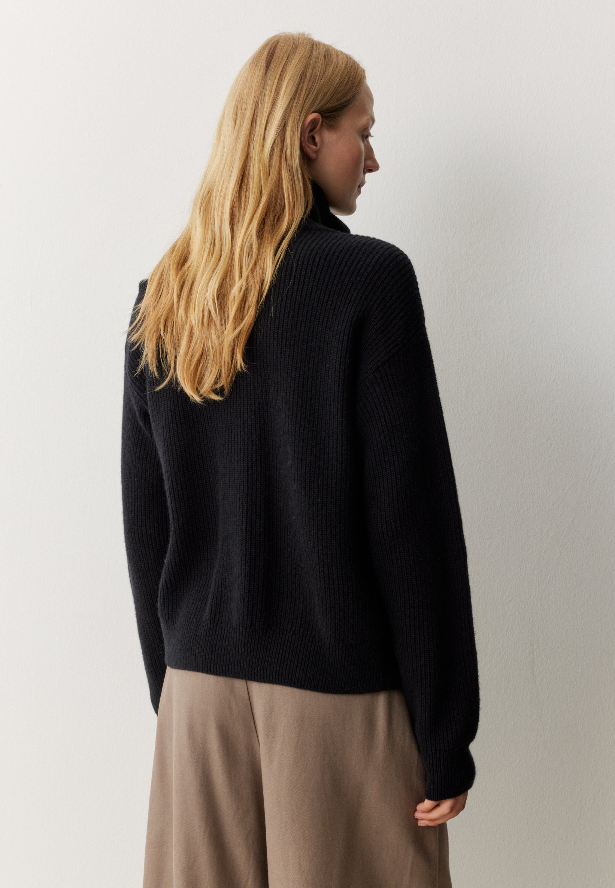 Recolution TAPIOCA cardigan nero lana bio calda