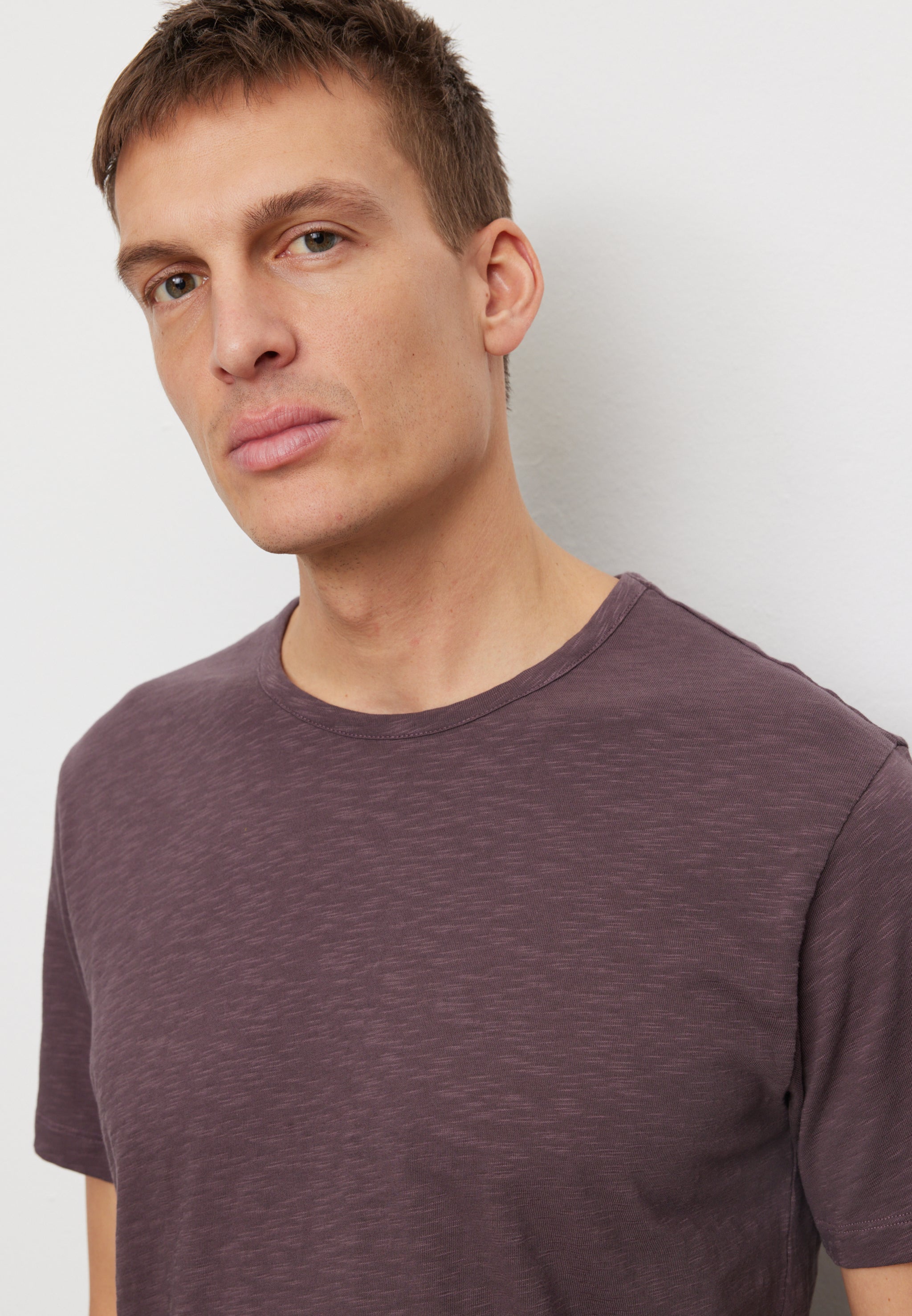 Recolution BAY t-shirt dark grape cotone bio vestibilita comoda