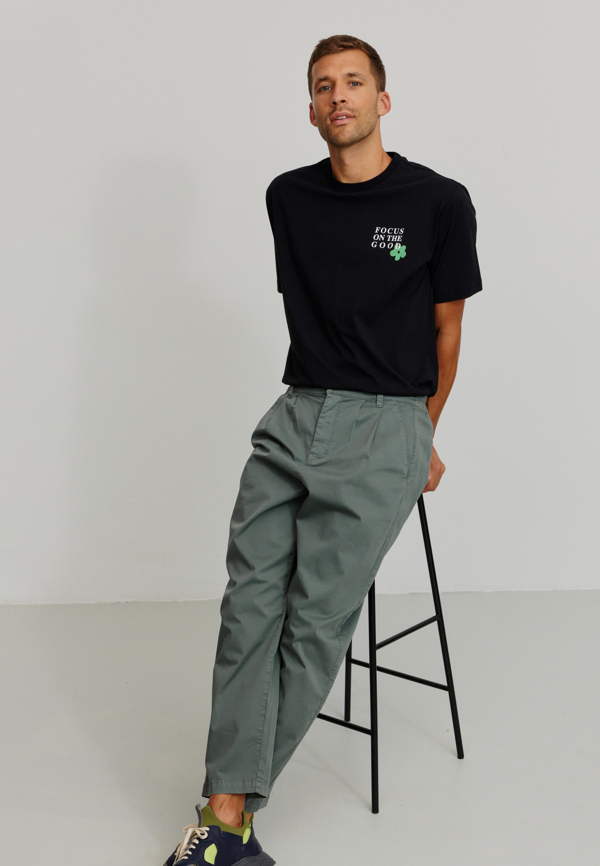 Recolution Catmint chino uomo eucalipto cotone bio