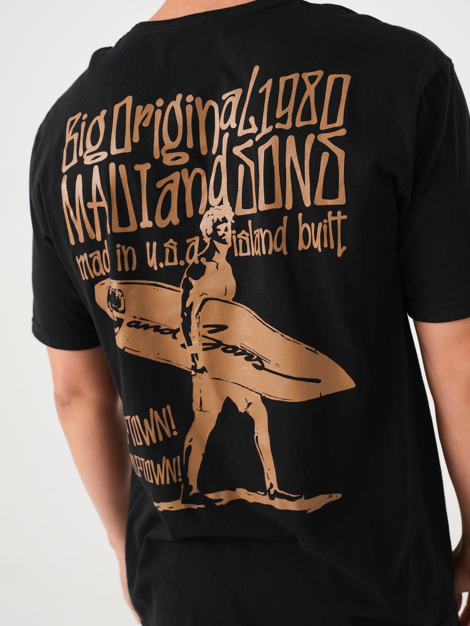 Maui and Sons Island Built t-shirt nera grafica cotone