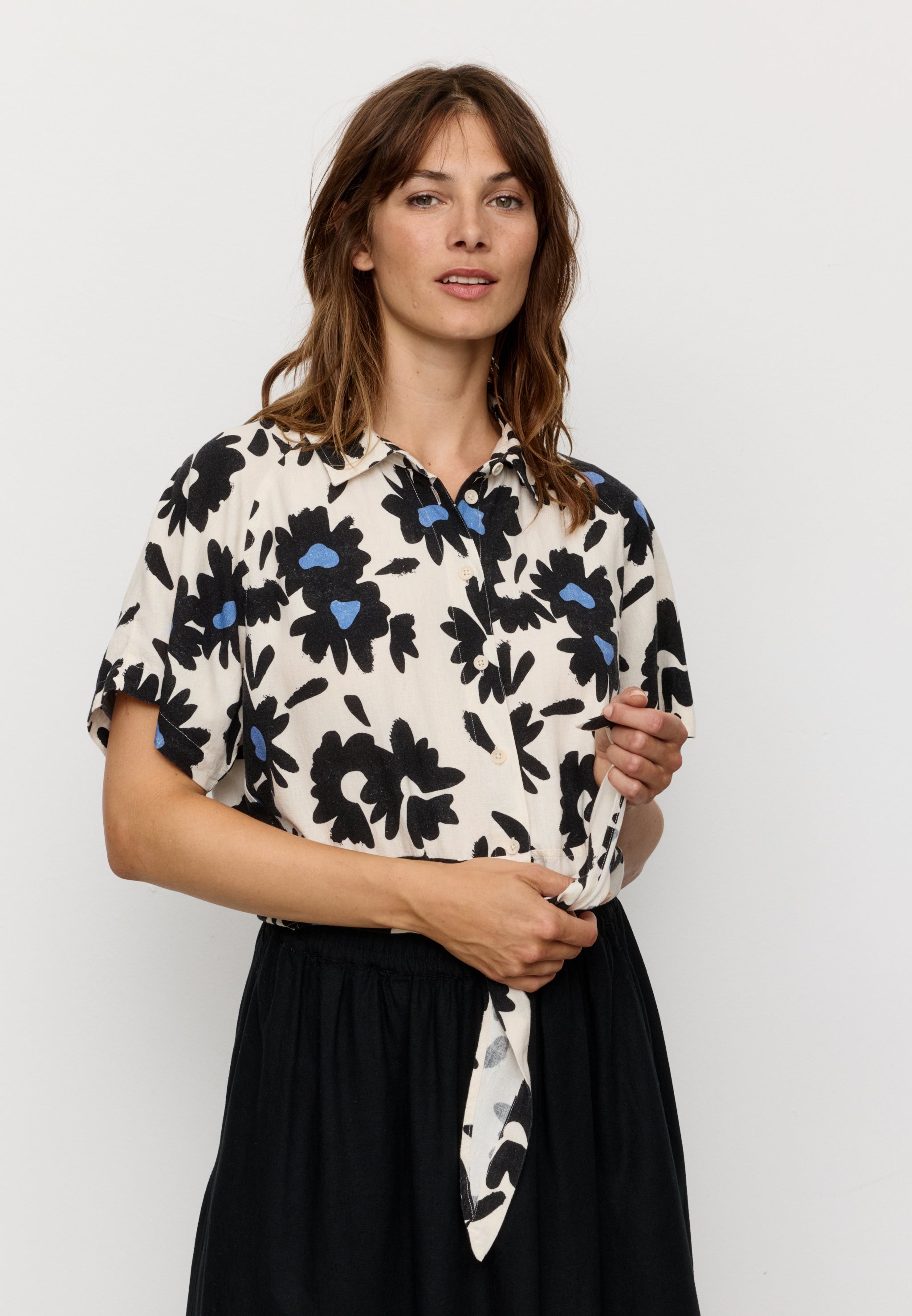 Recolution Ocra Bloom camicetta blu viscosa e lino