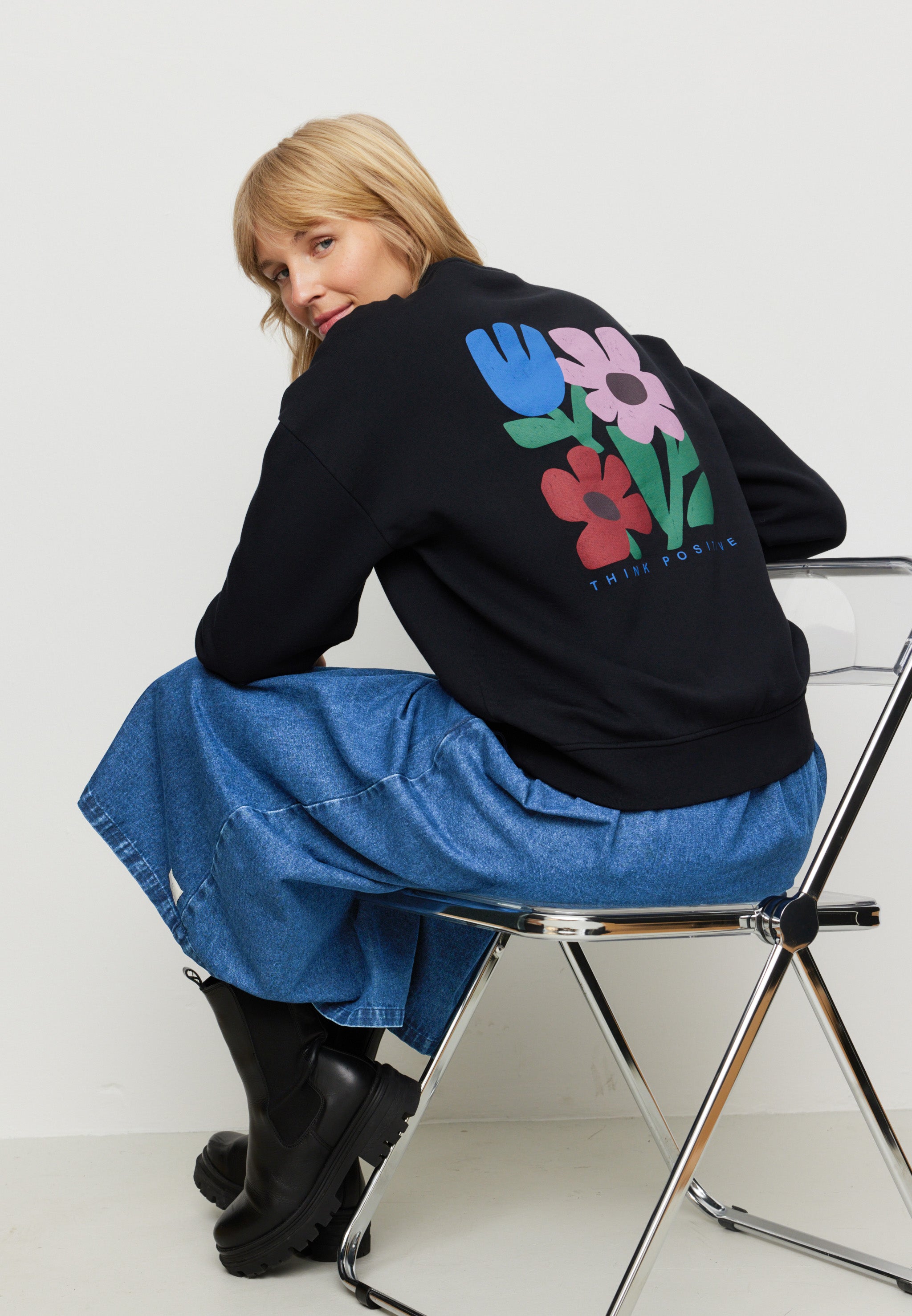 Recolution Nerine Think Positive felpa donna nera bio