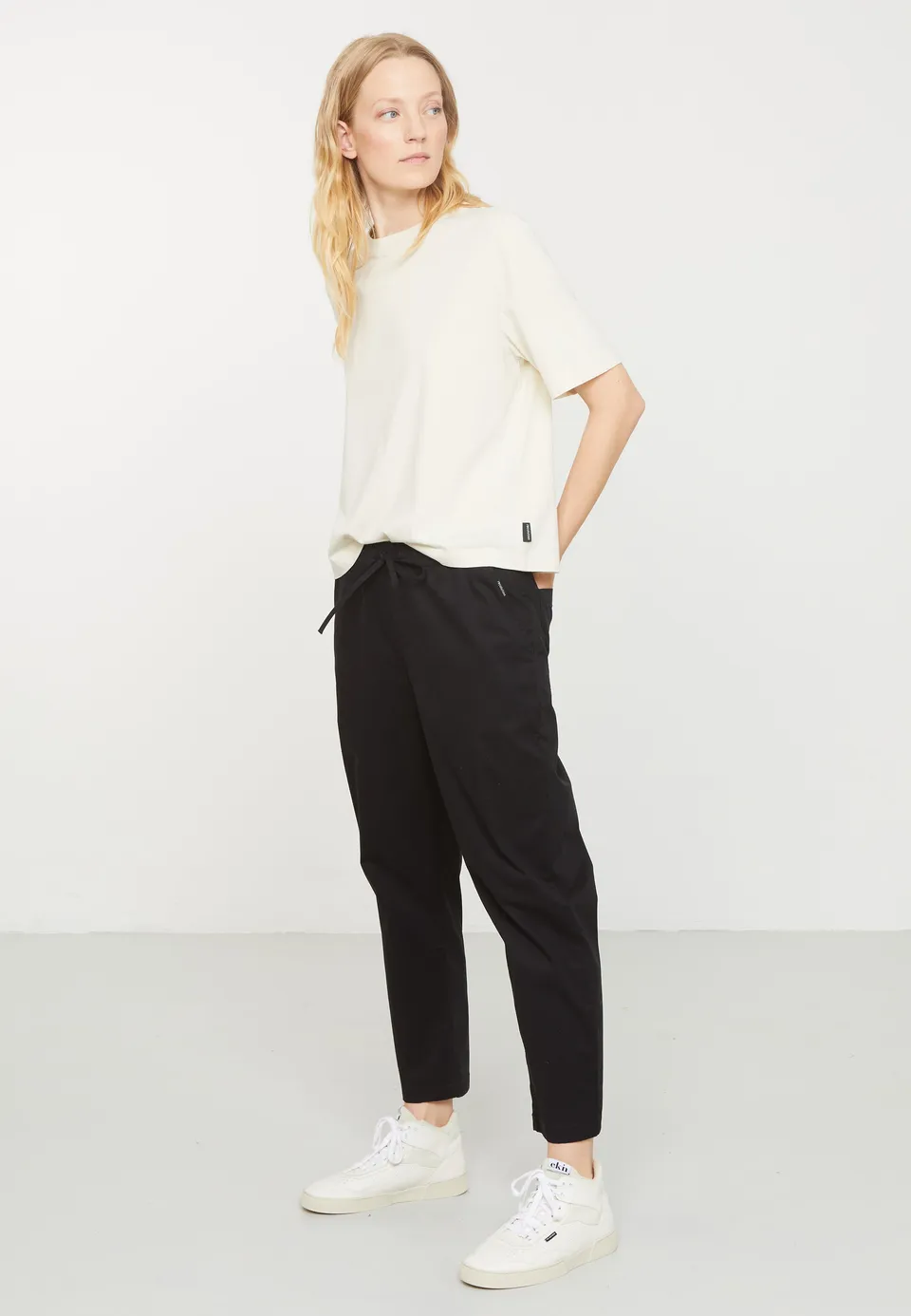 Recolution Kale pantaloni chino neri cotone bio