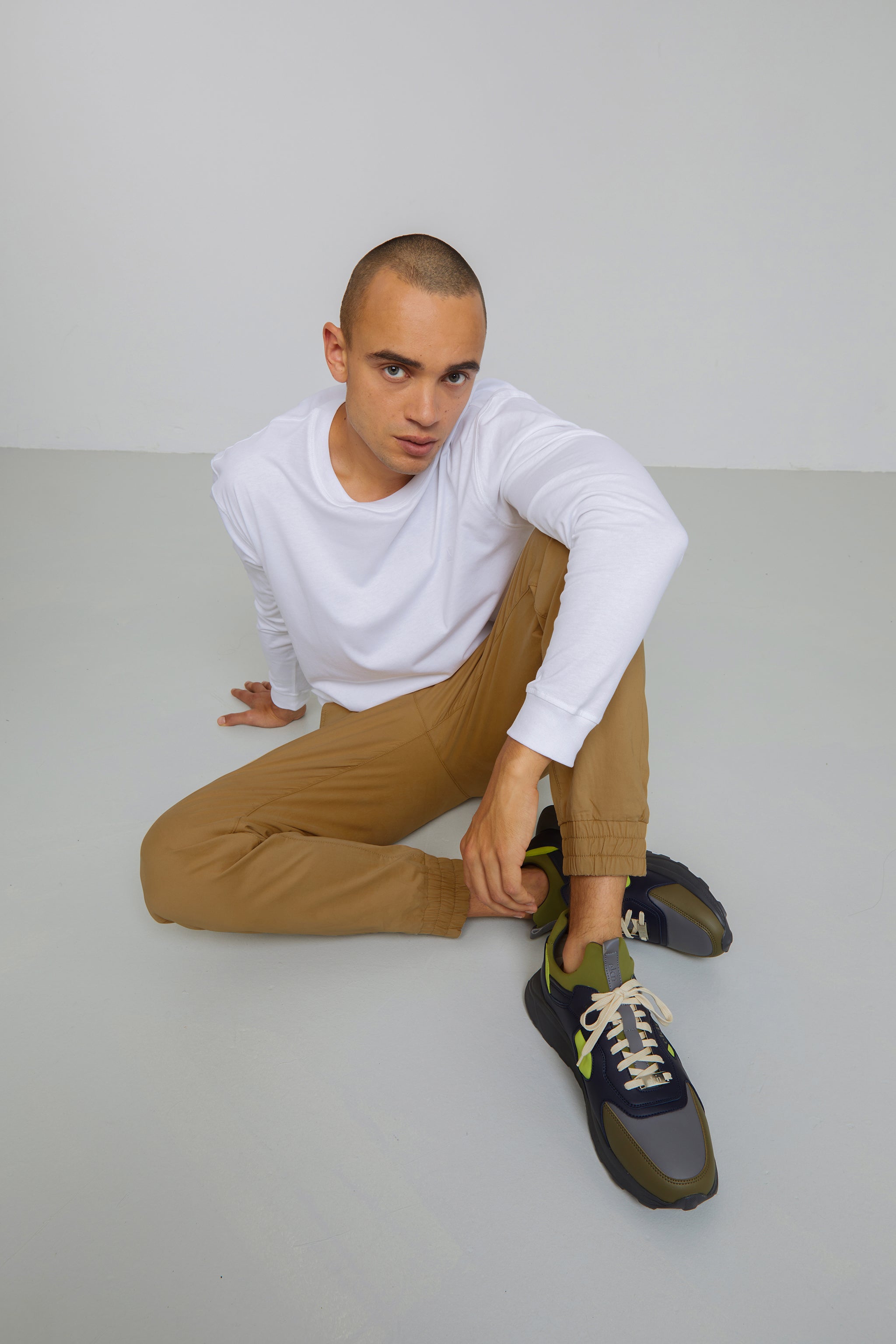 Recolution Musa pantaloni chino dark sand cotone bio