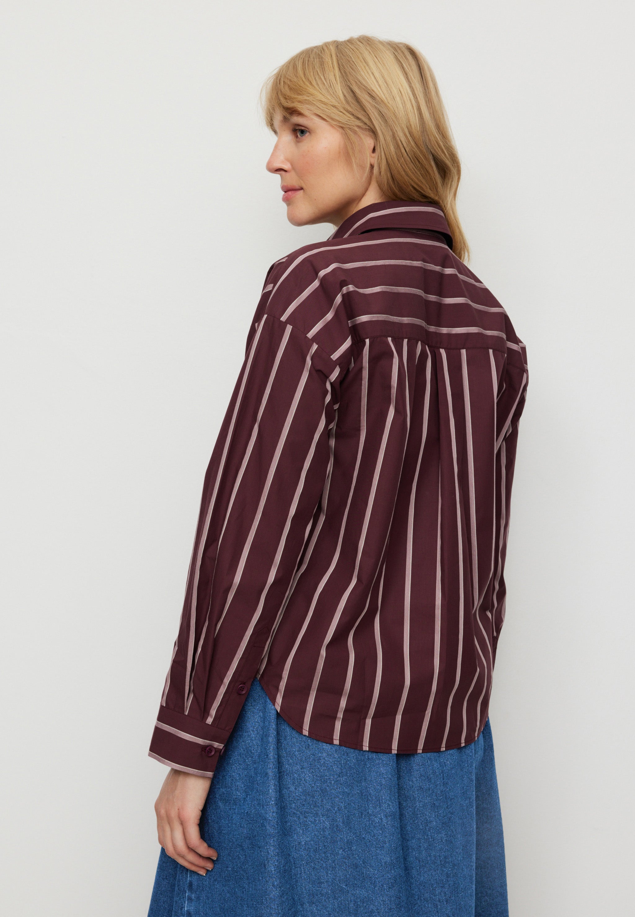 Recolution Forsythia Stripes camicia donna dark plum cotone bio
