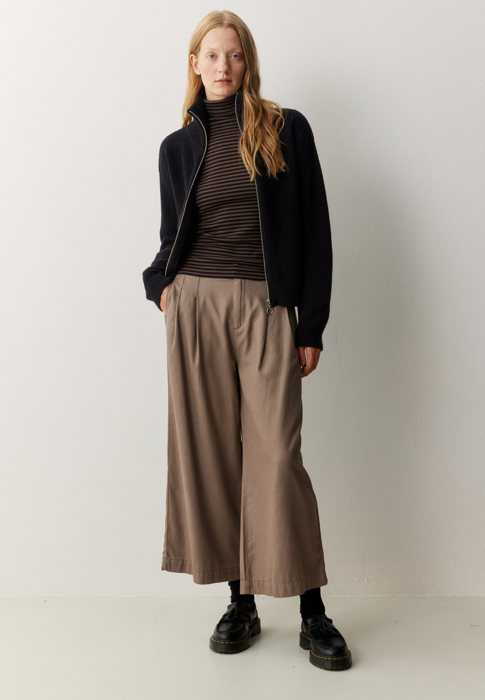 Recolution TAPIOCA cardigan nero lana bio calda
